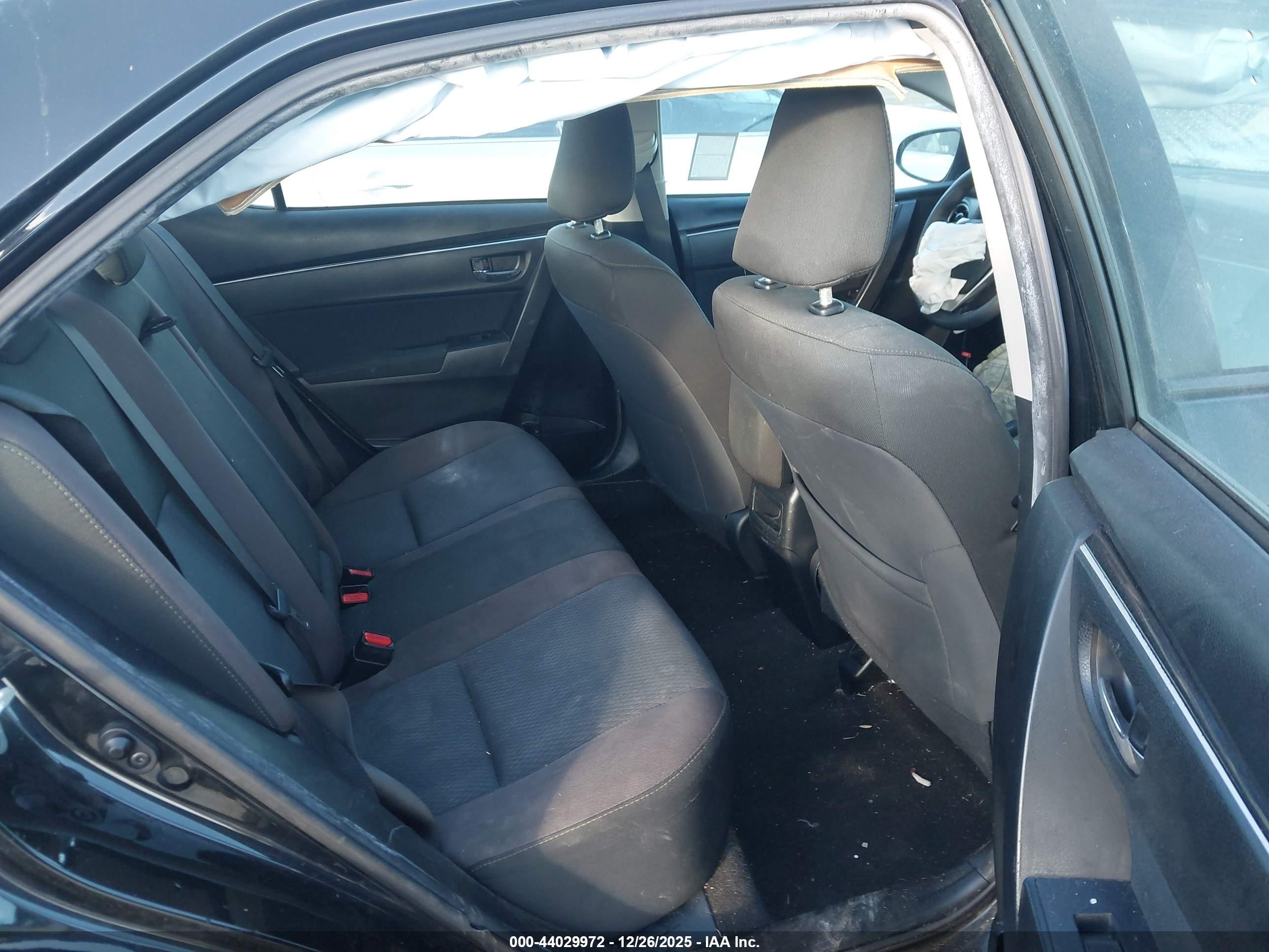 TOYOTA COROLLA image 8