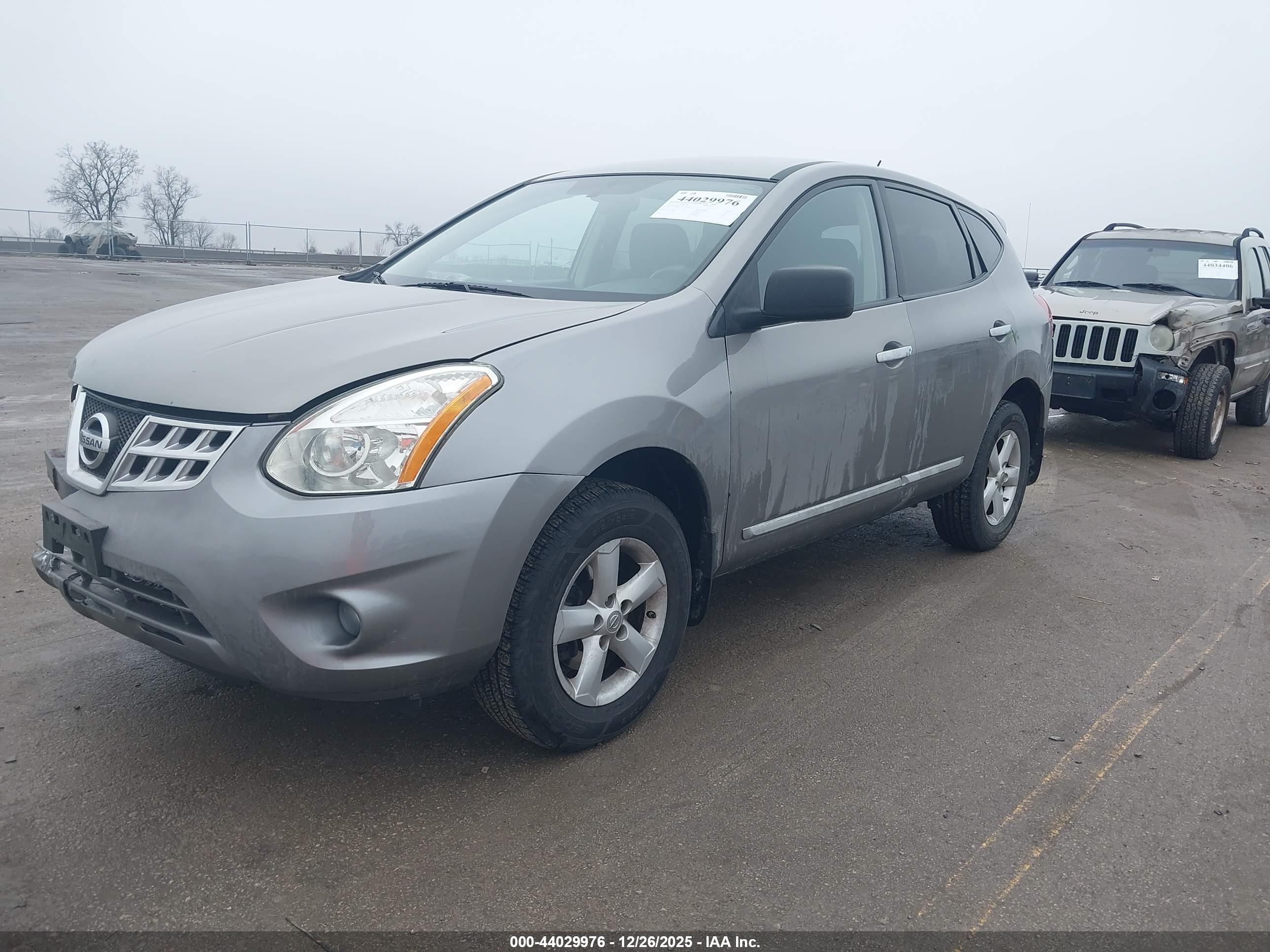 NISSAN ROGUE image 2