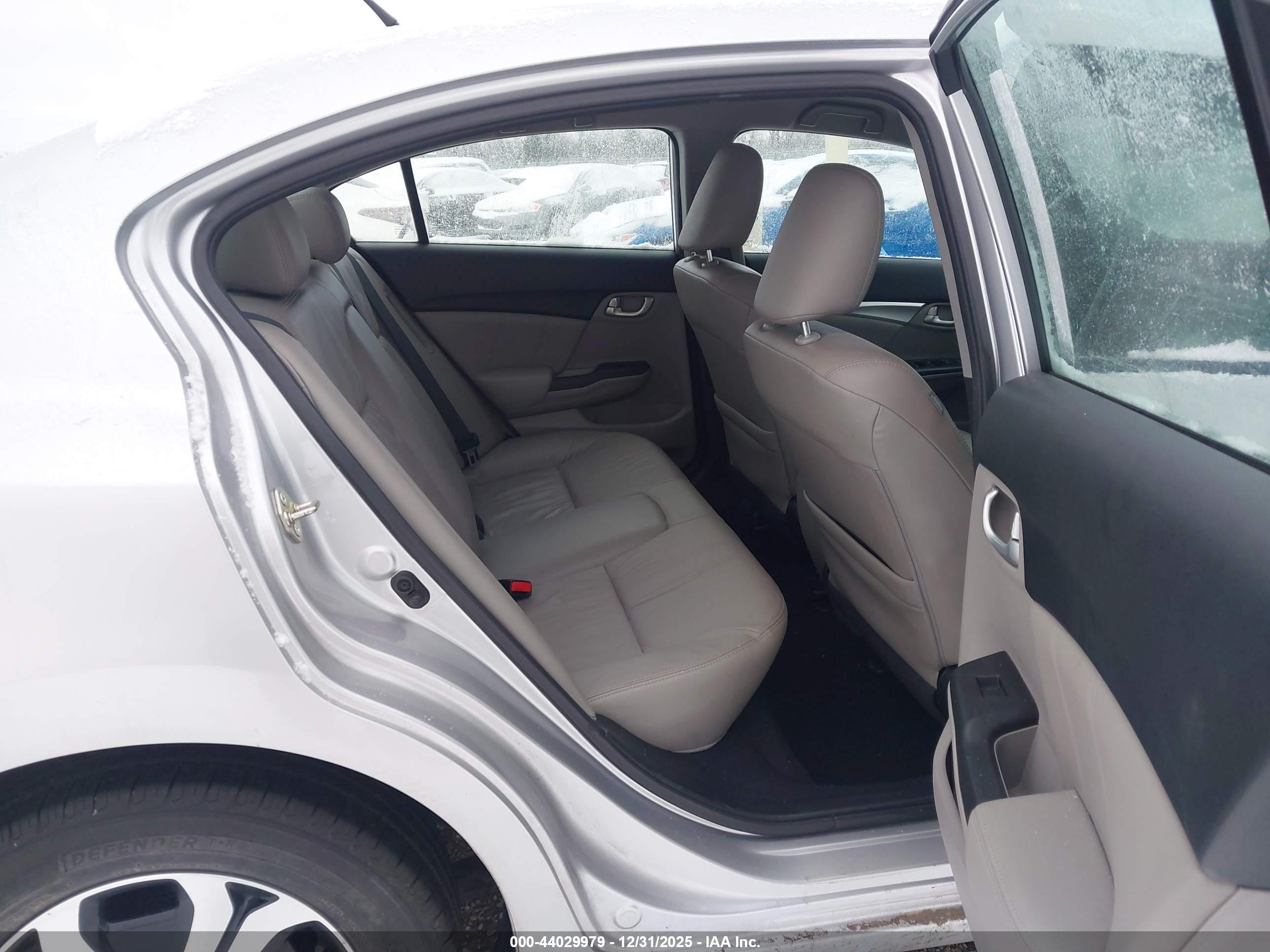 HONDA CIVIC image 8
