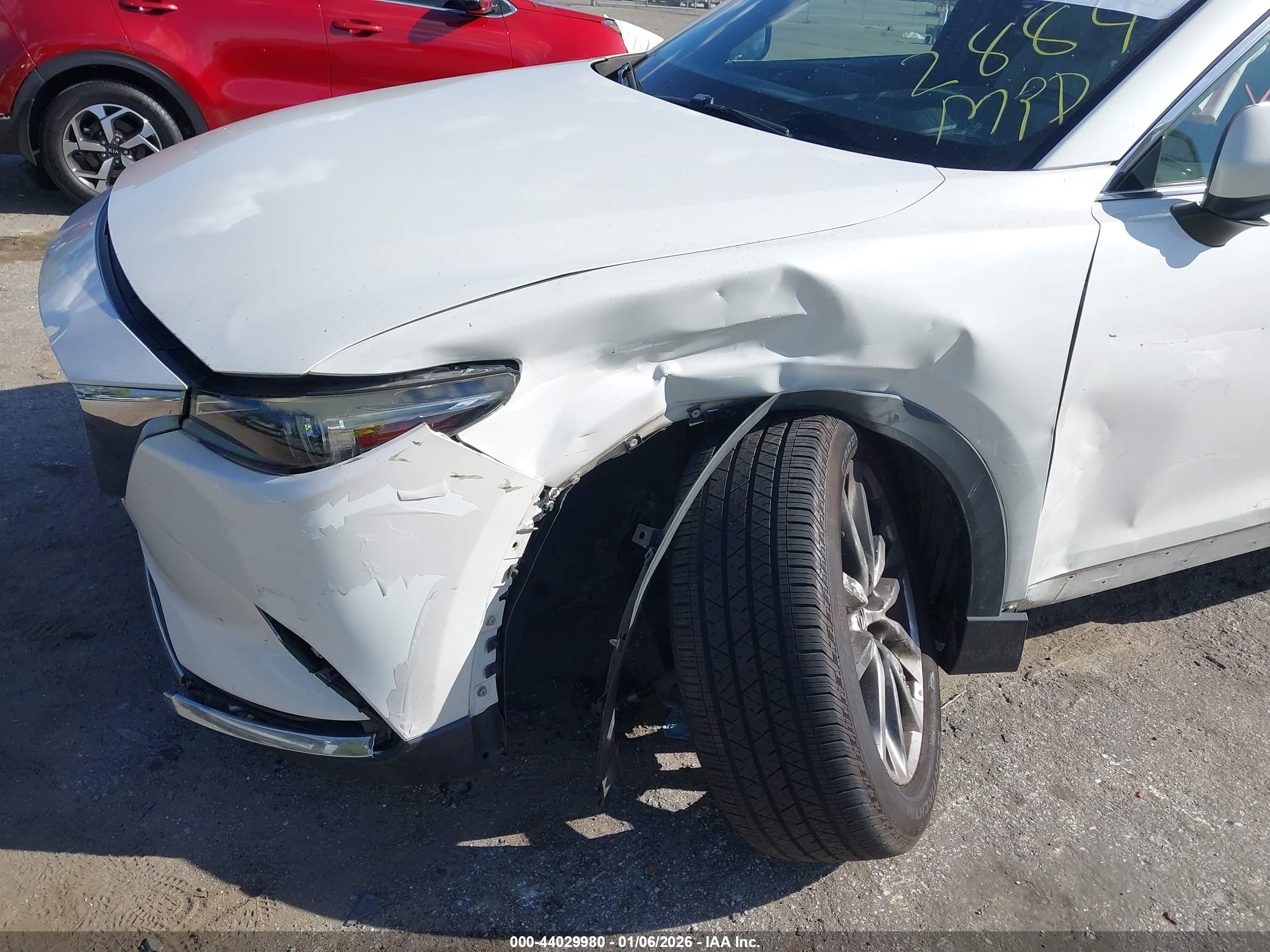 MAZDA CX-9 image 6