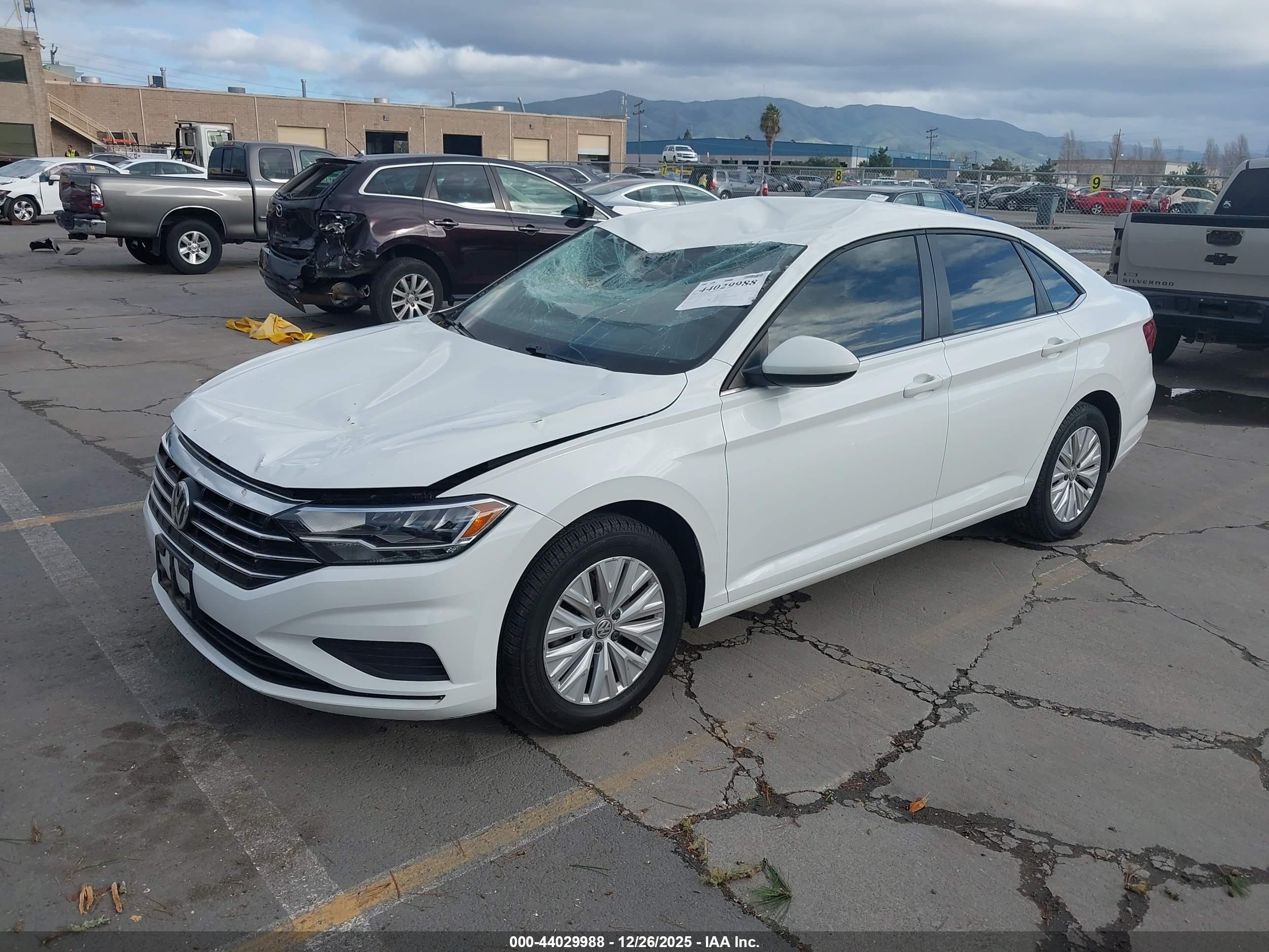 VOLKSWAGEN JETTA image 2