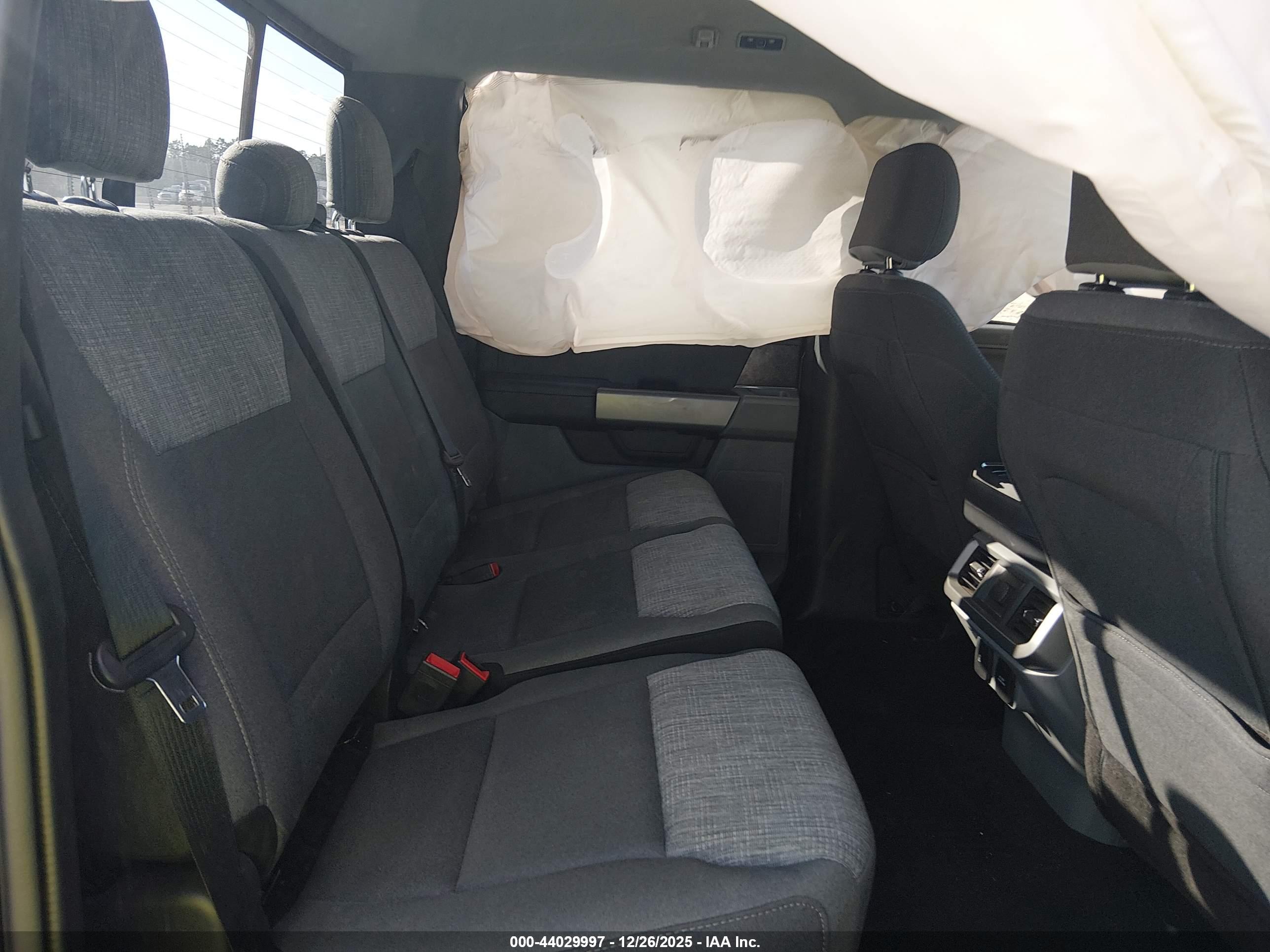 FORD F-150 image 8