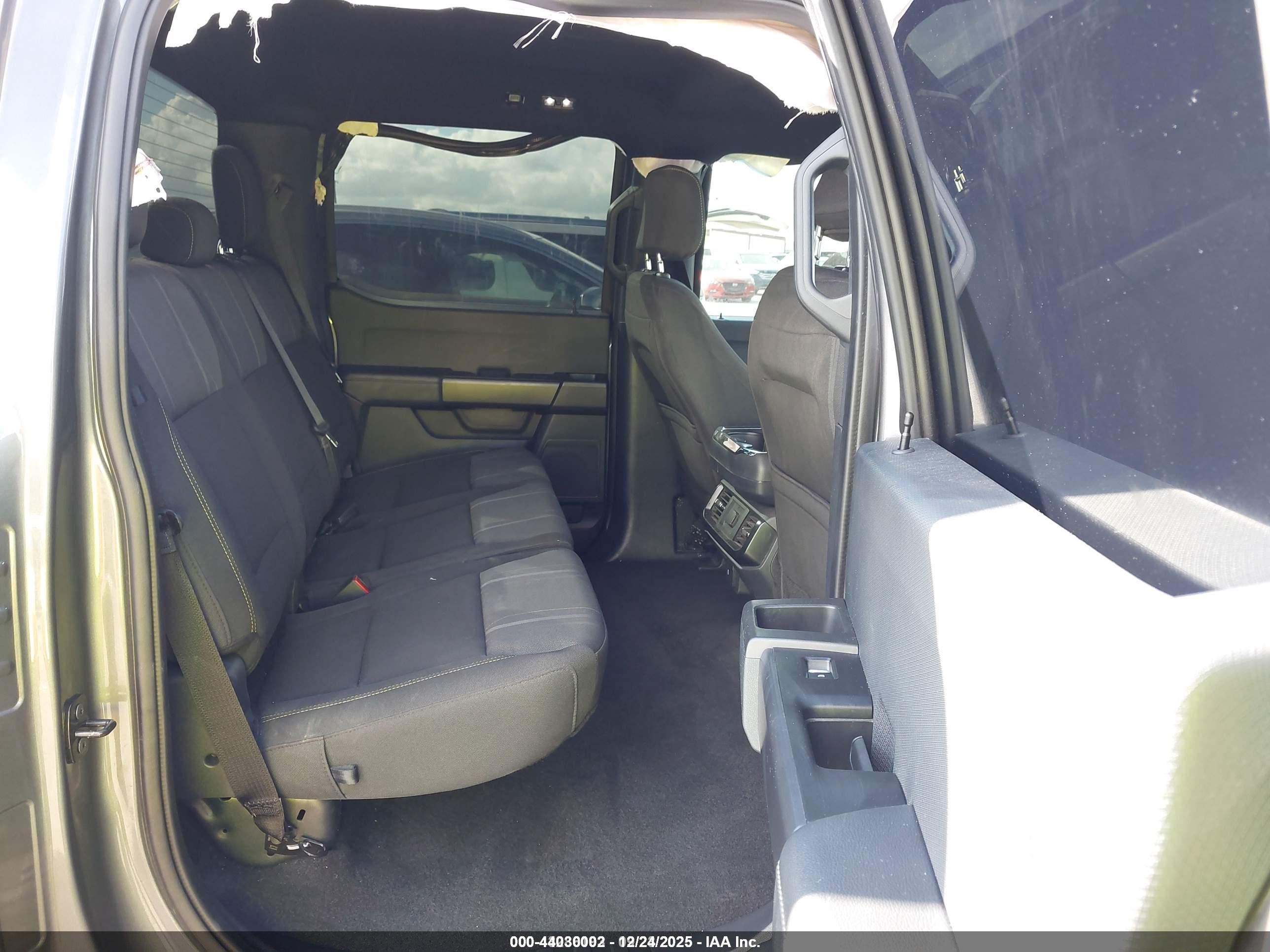 FORD F-150 image 8