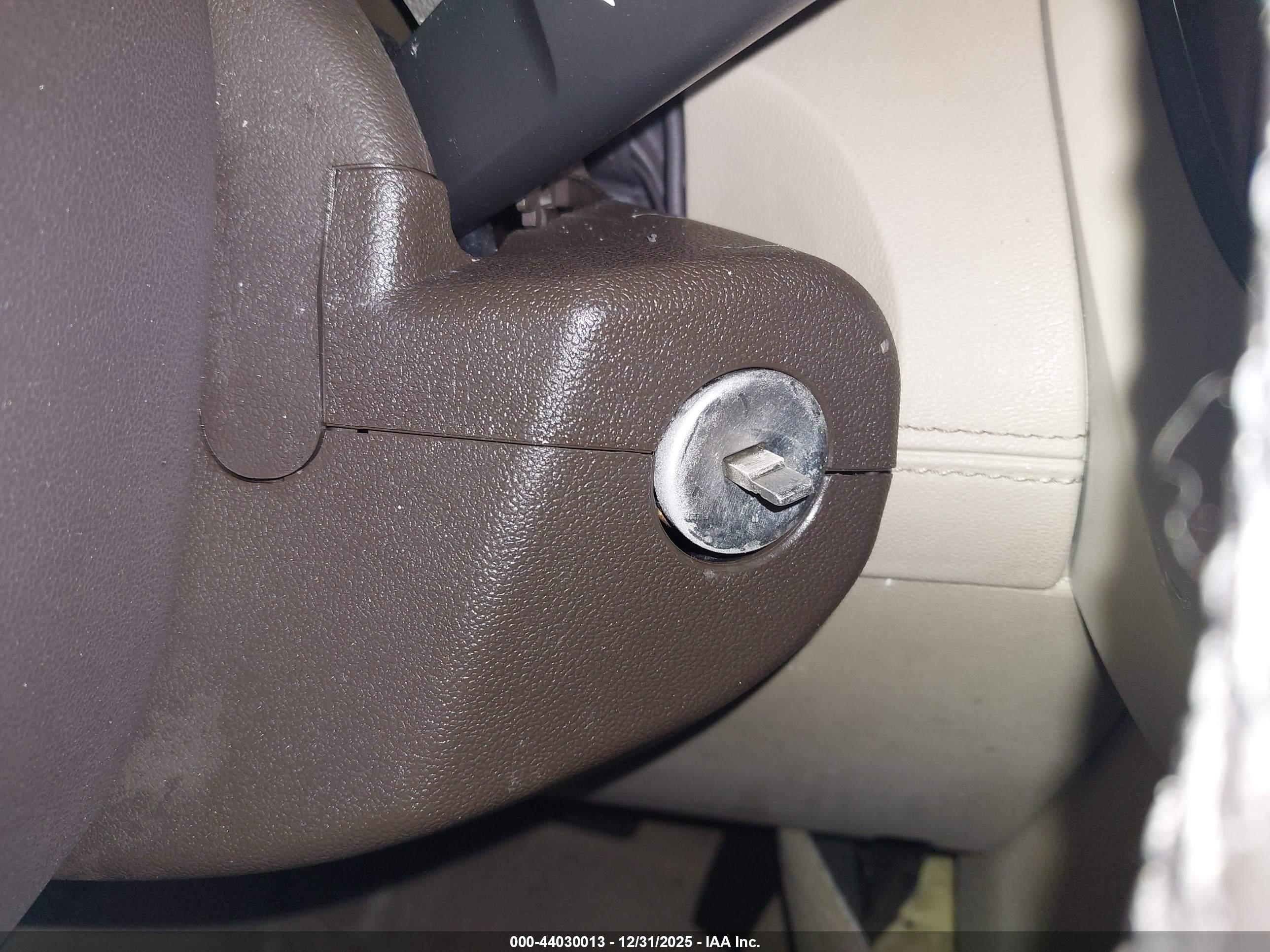 BUICK LACROSSE image 11