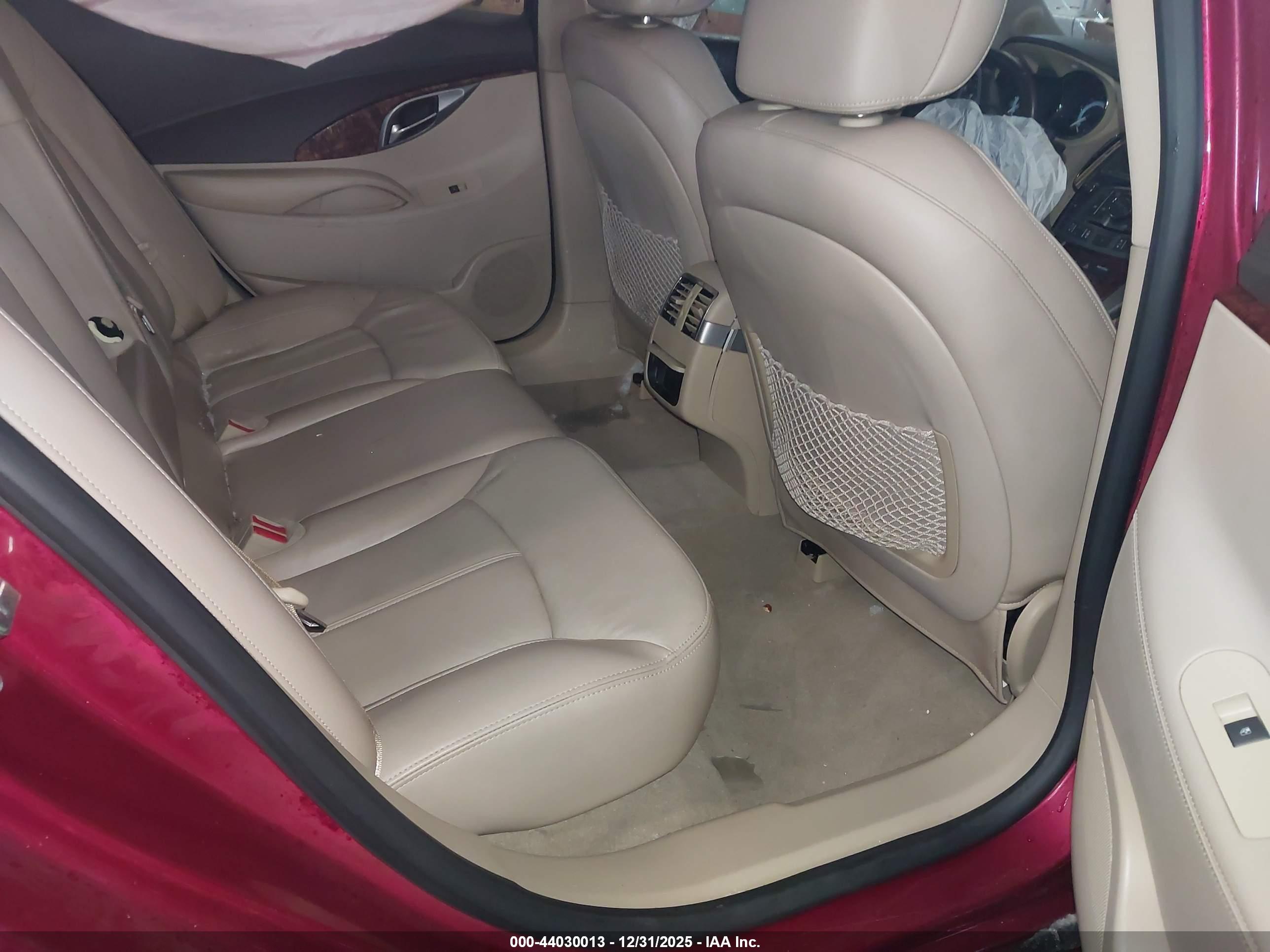 BUICK LACROSSE image 8