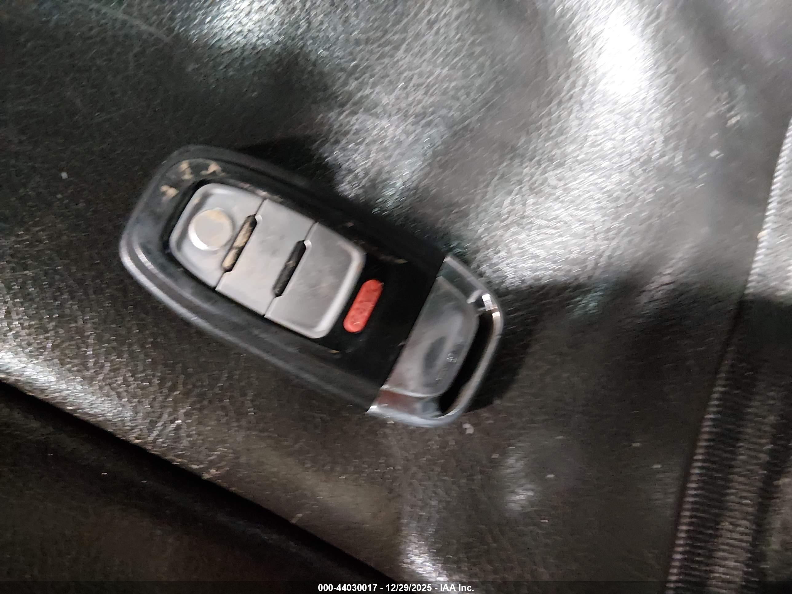 AUDI A4 image 11