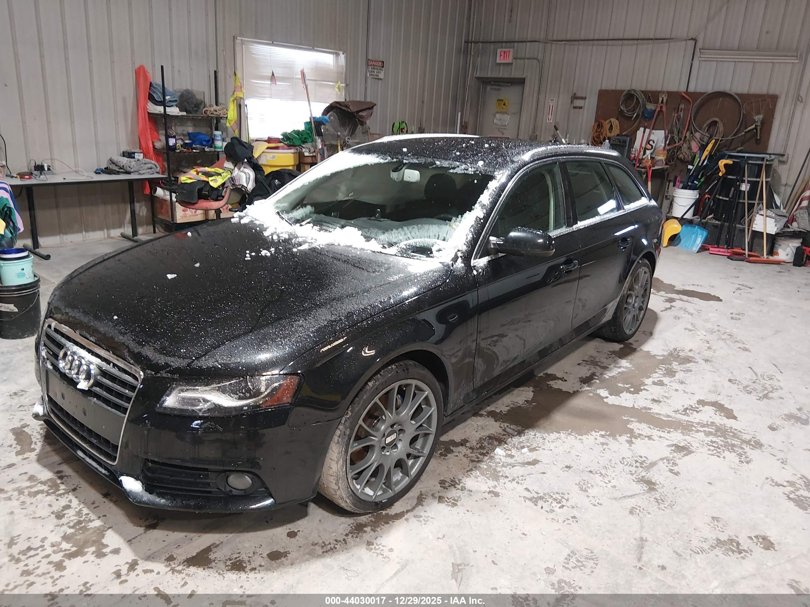 AUDI A4 image 2