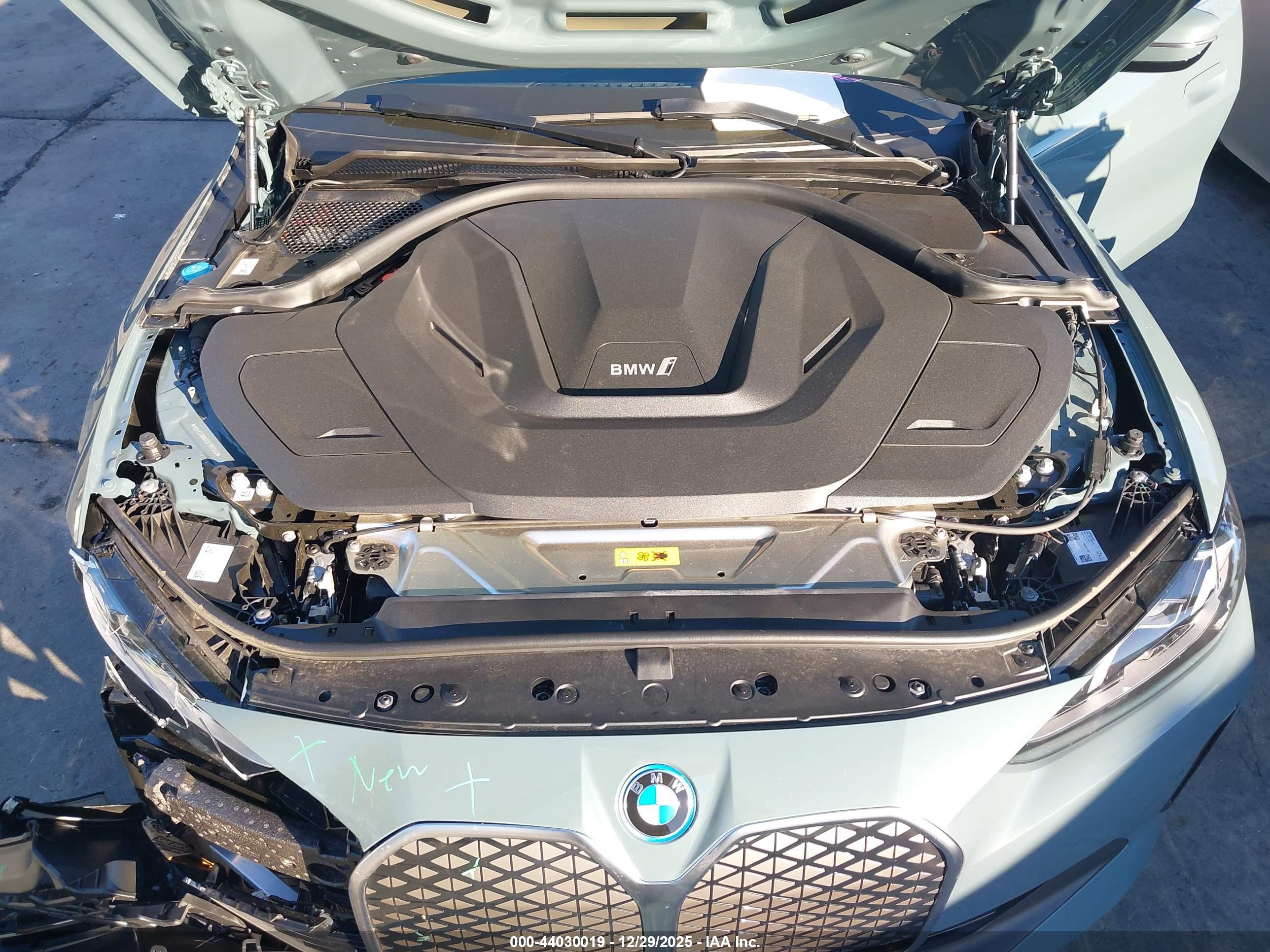 BMW I4 image 10