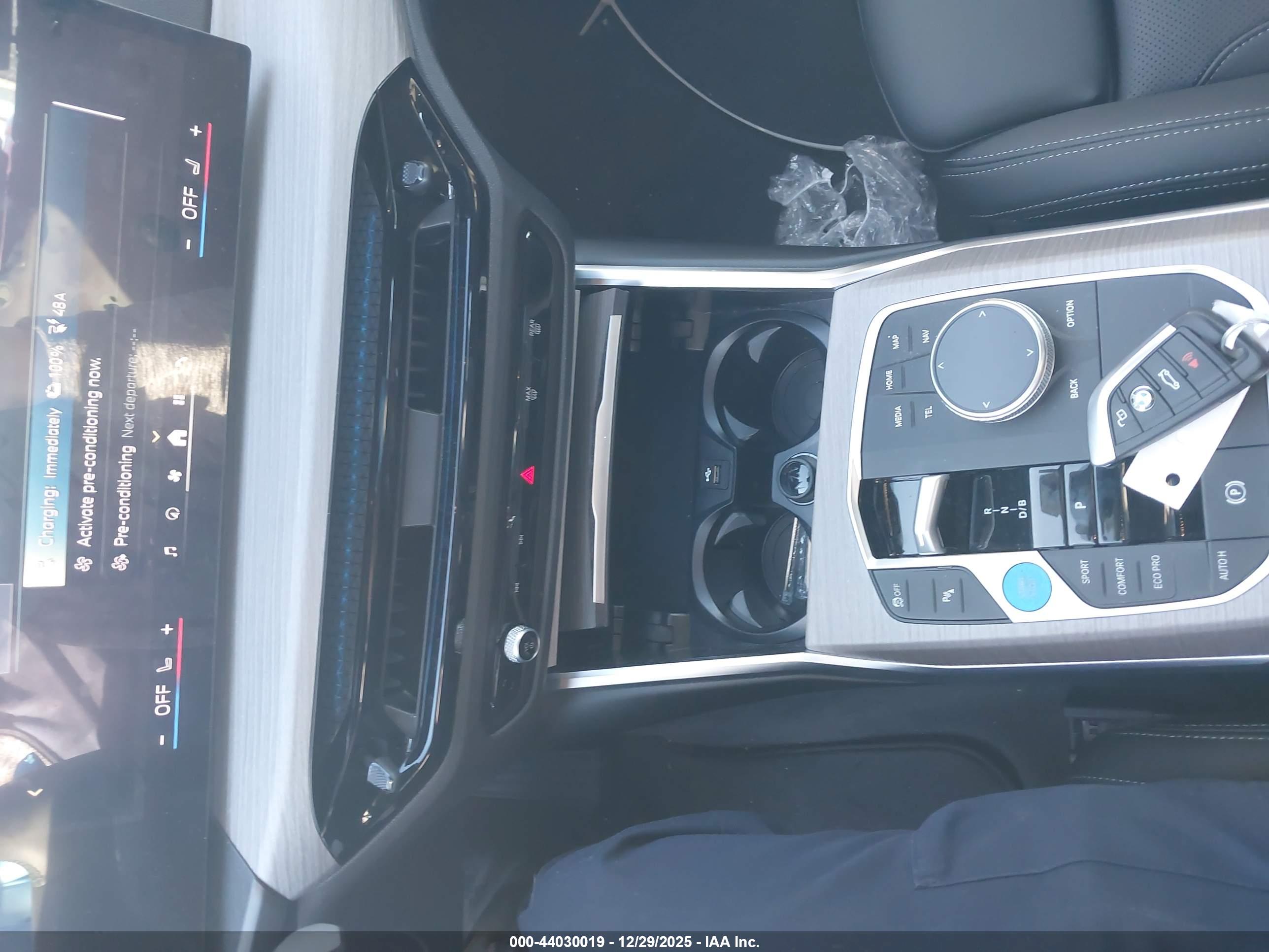BMW I4 image 11