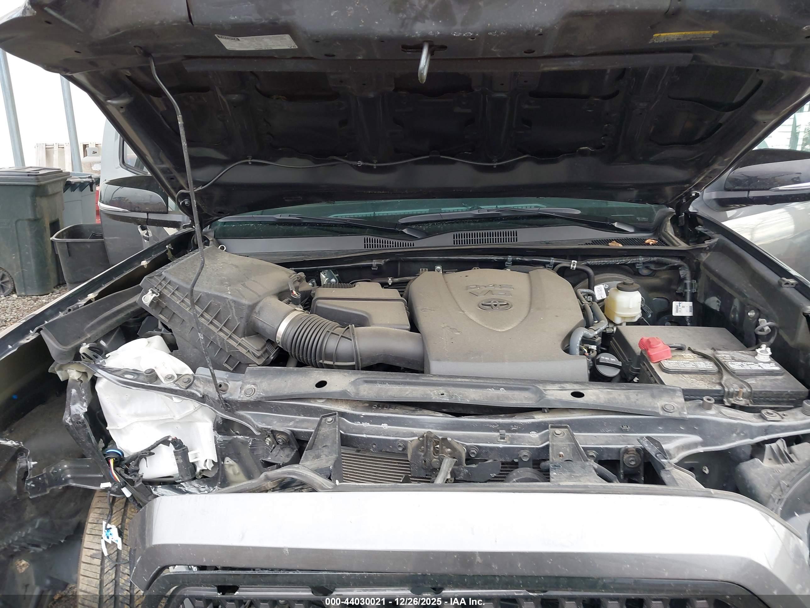 TOYOTA TACOMA image 10