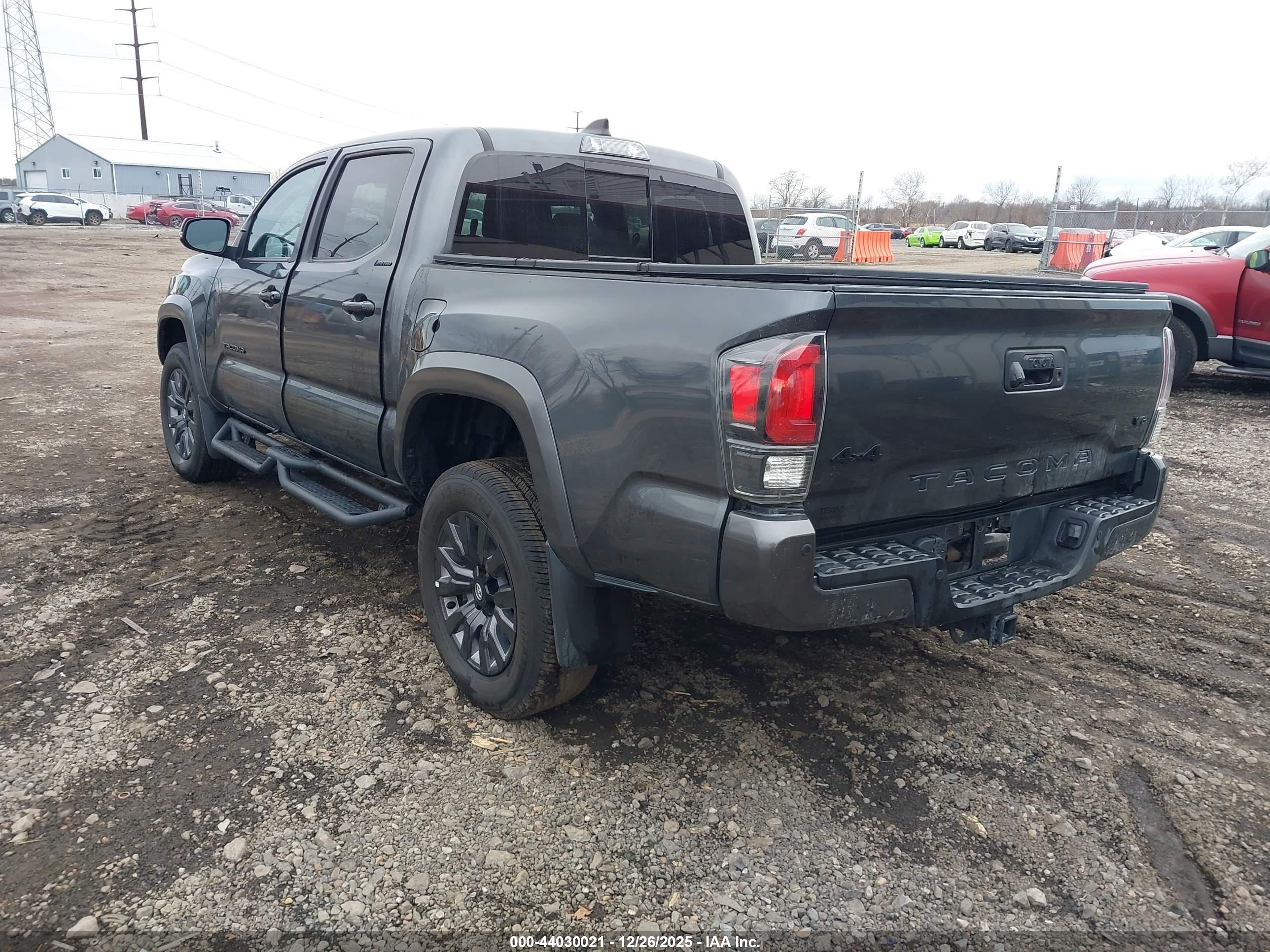 TOYOTA TACOMA image 3