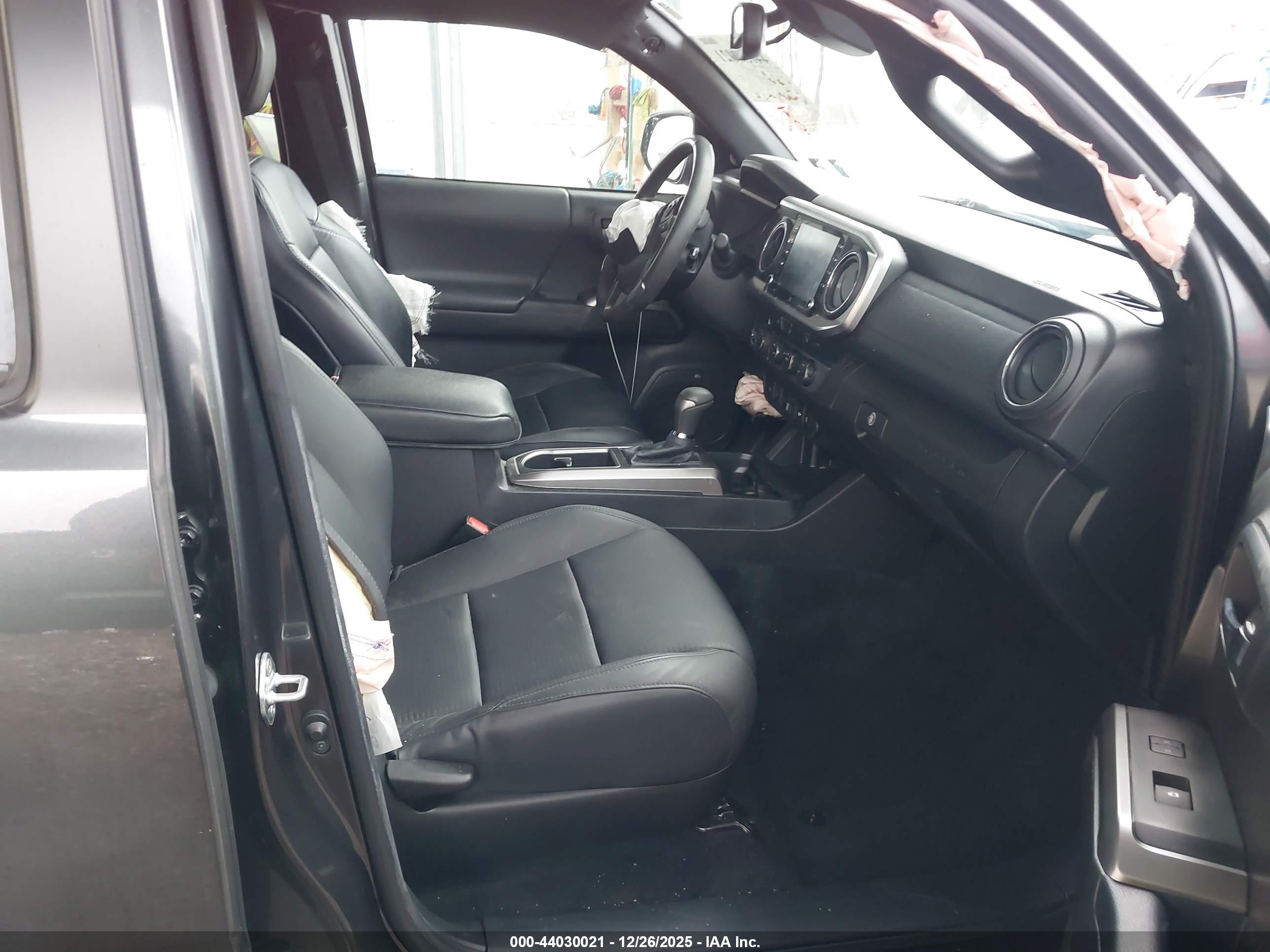 TOYOTA TACOMA image 5