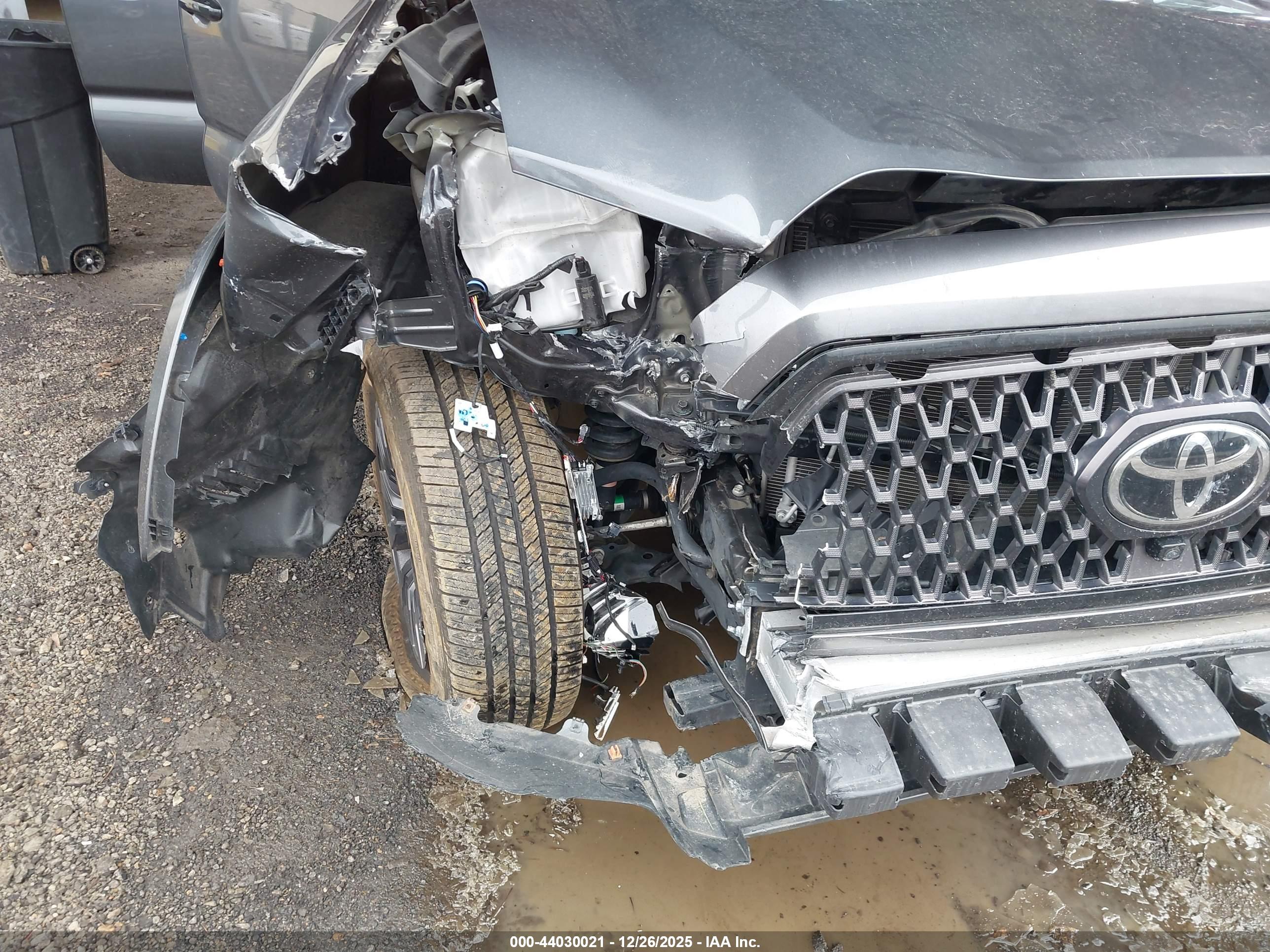 TOYOTA TACOMA image 6