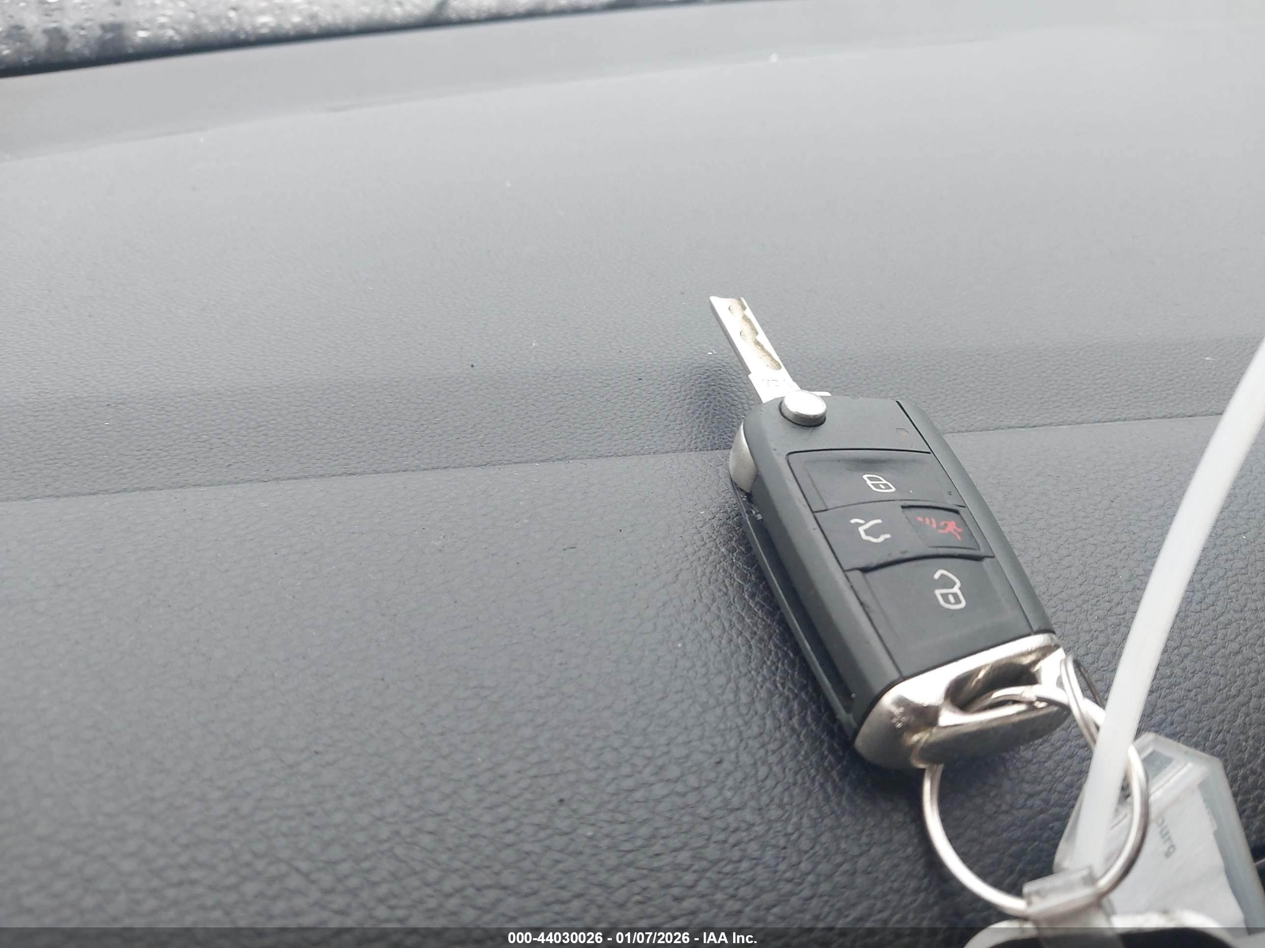 VOLKSWAGEN GOLF image 11