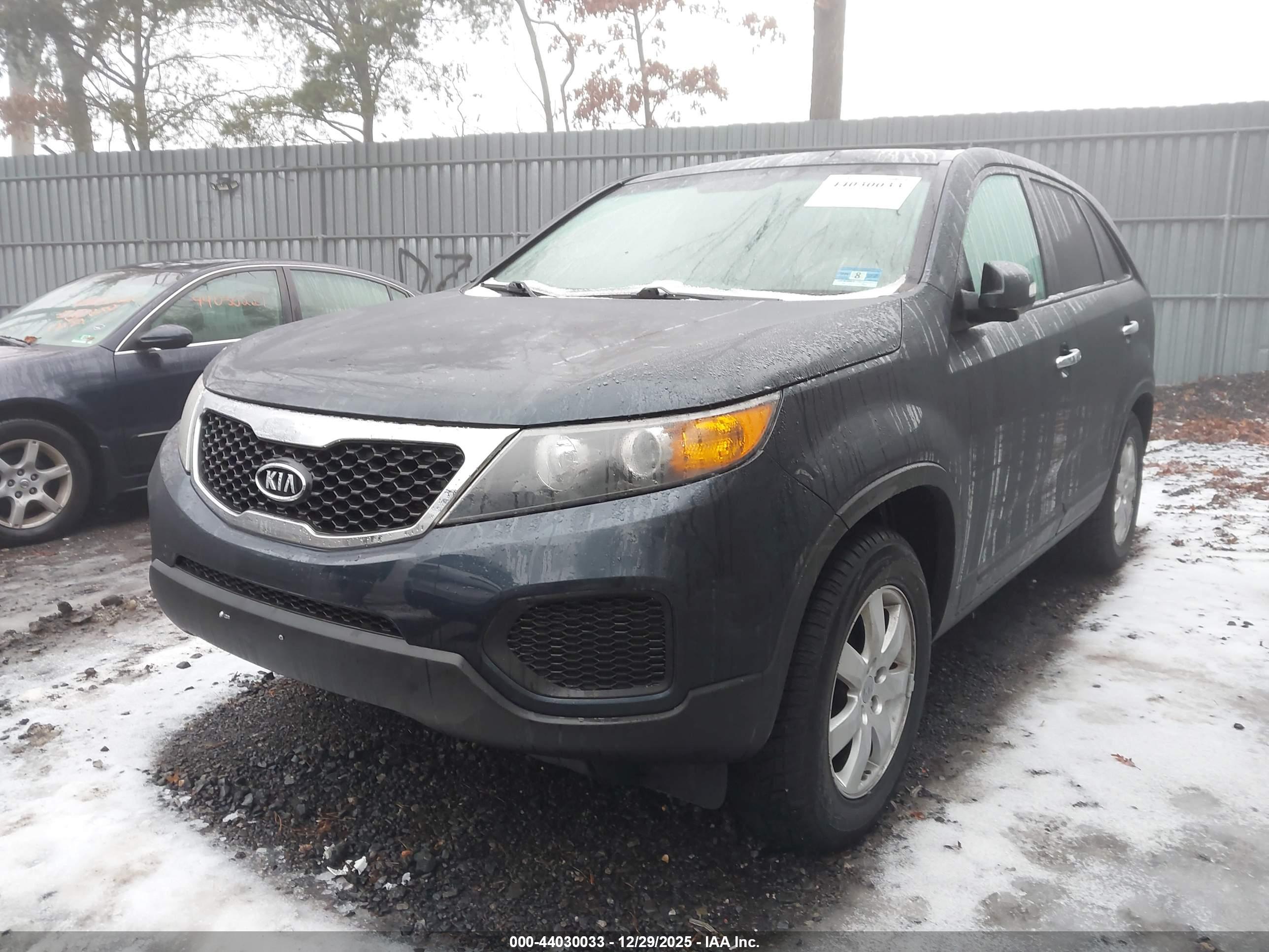 KIA SORENTO image 2