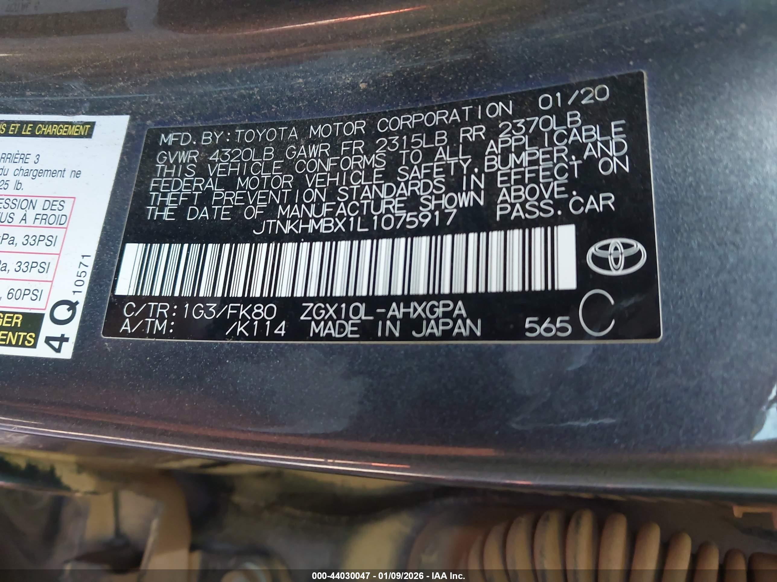 TOYOTA C-HR image 9