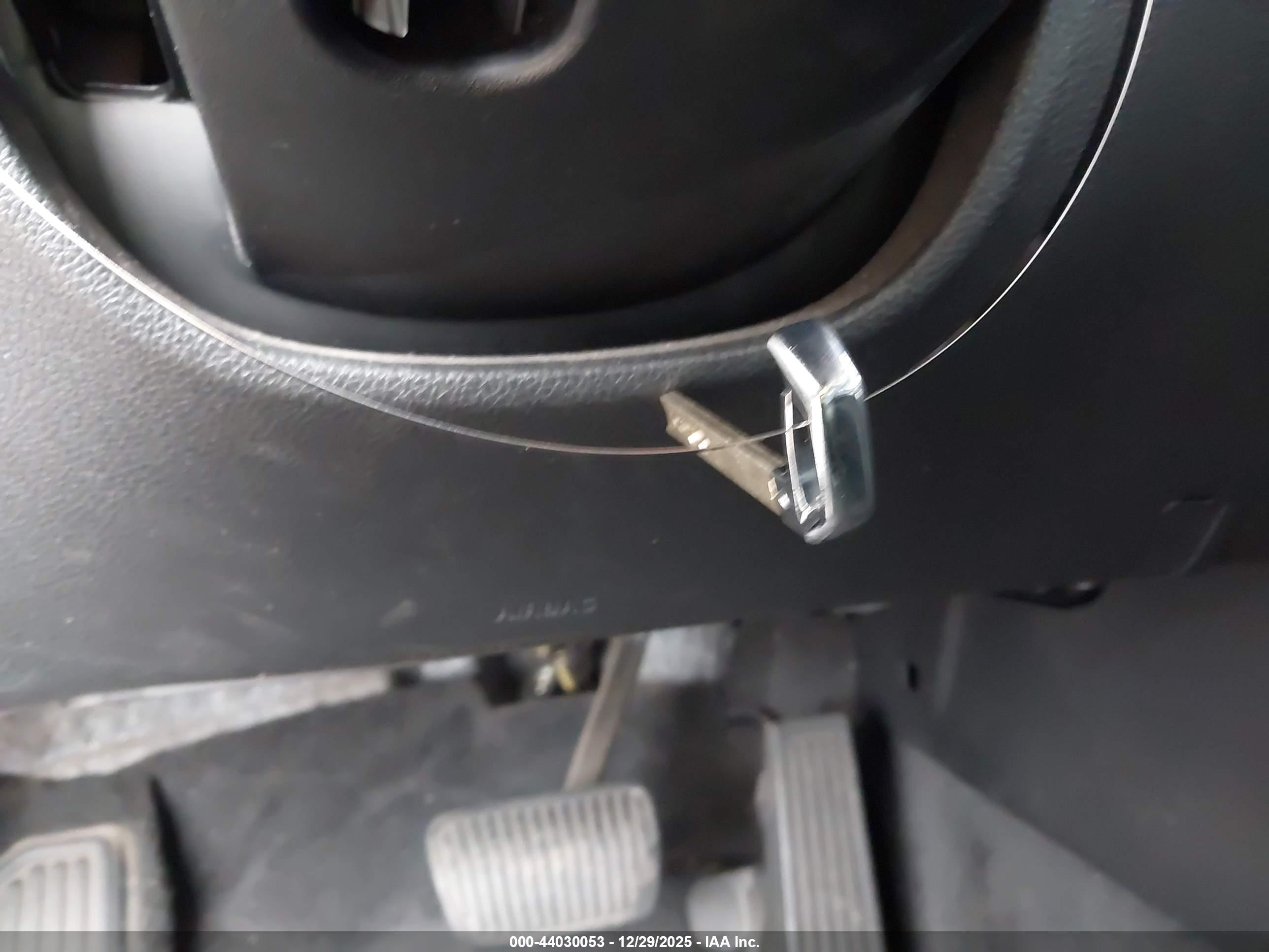 KIA K5 image 11