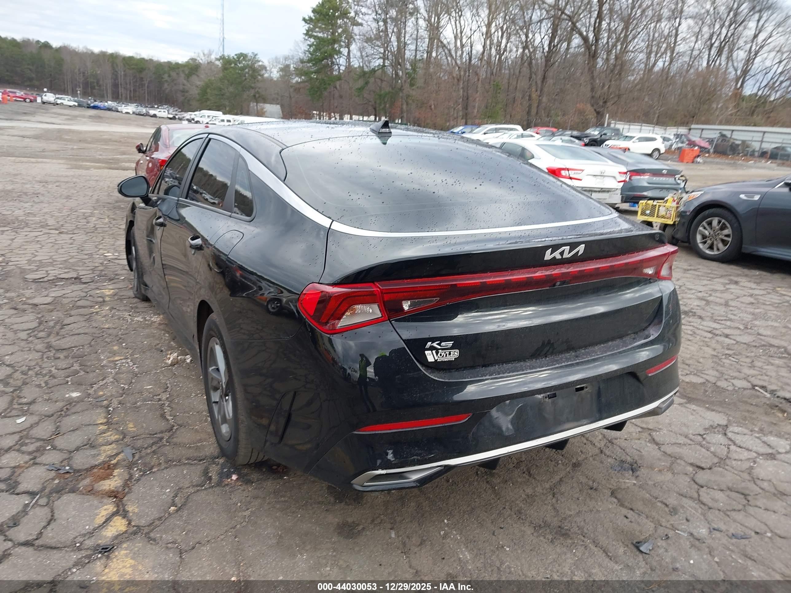 KIA K5 image 3