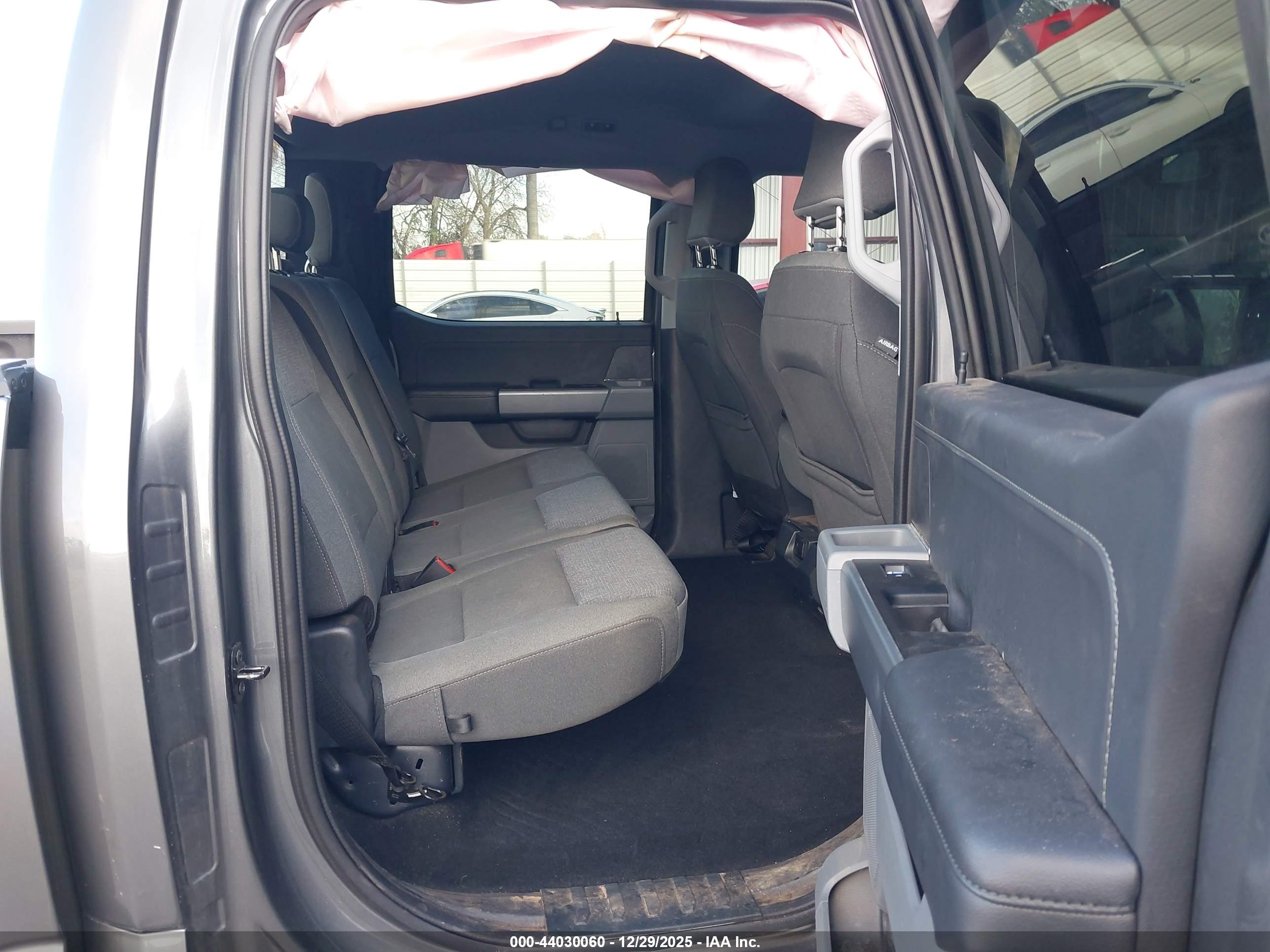 FORD F-150 image 8
