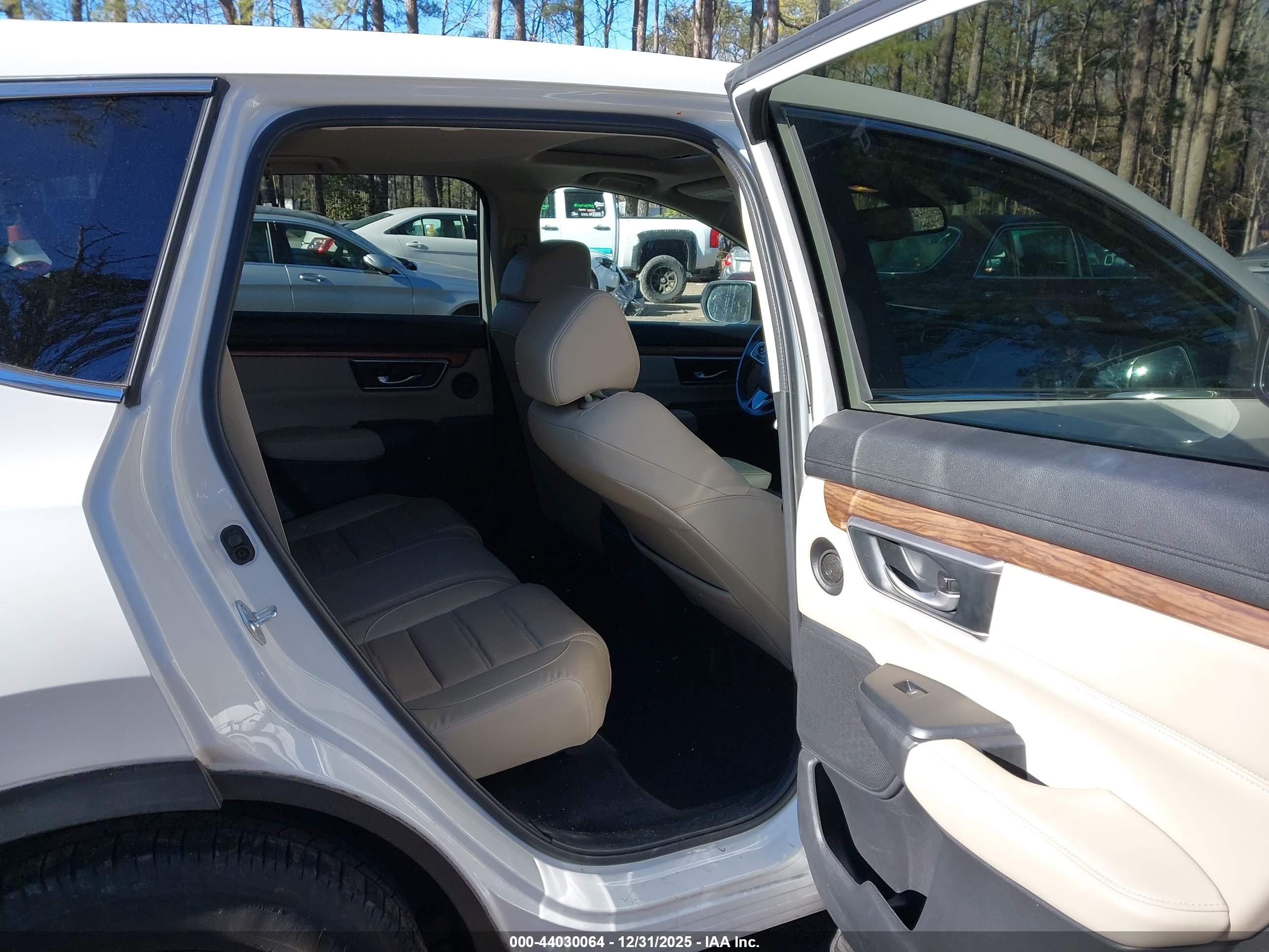 HONDA CR-V image 8