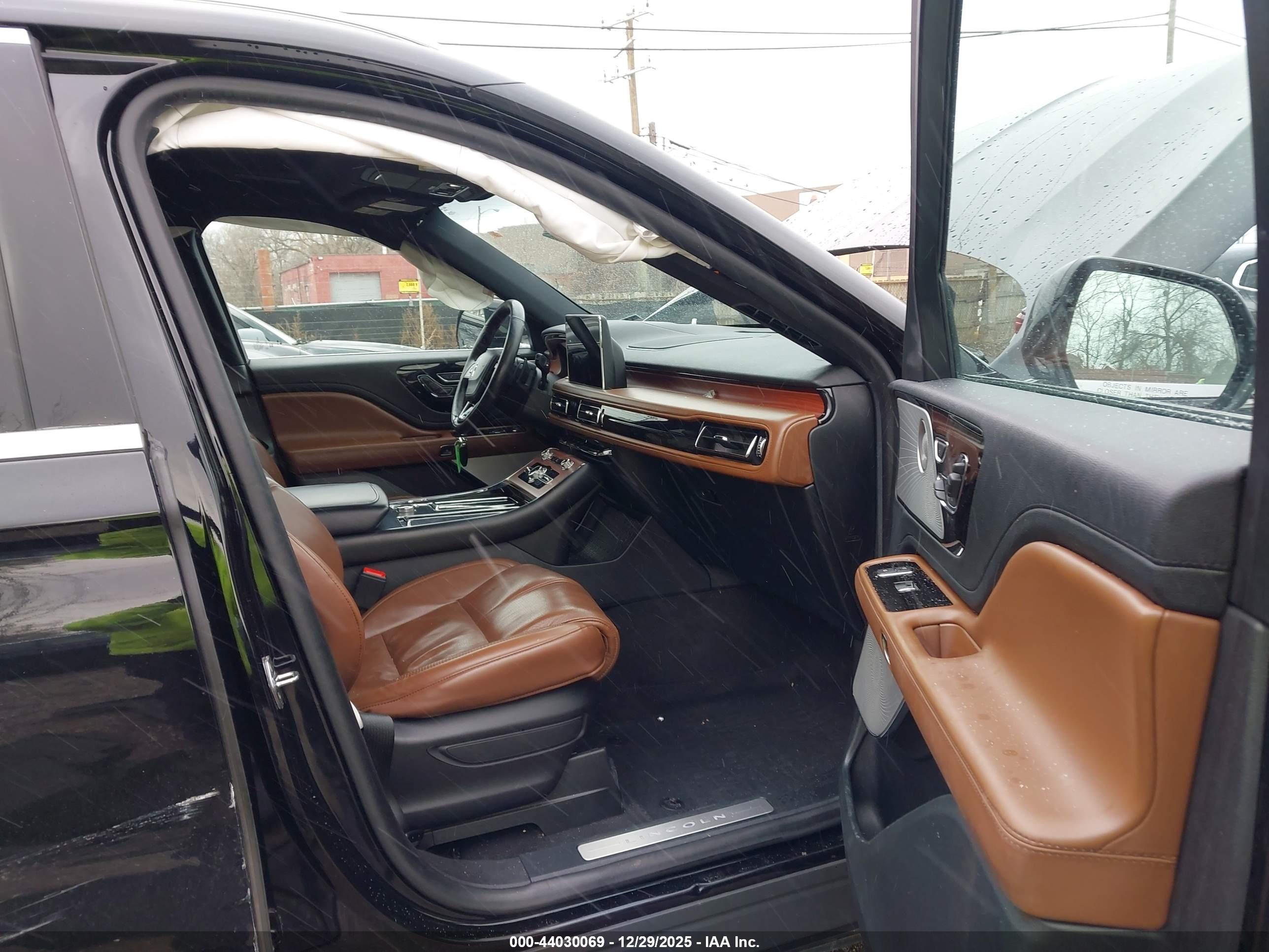 LINCOLN AVIATOR image 5