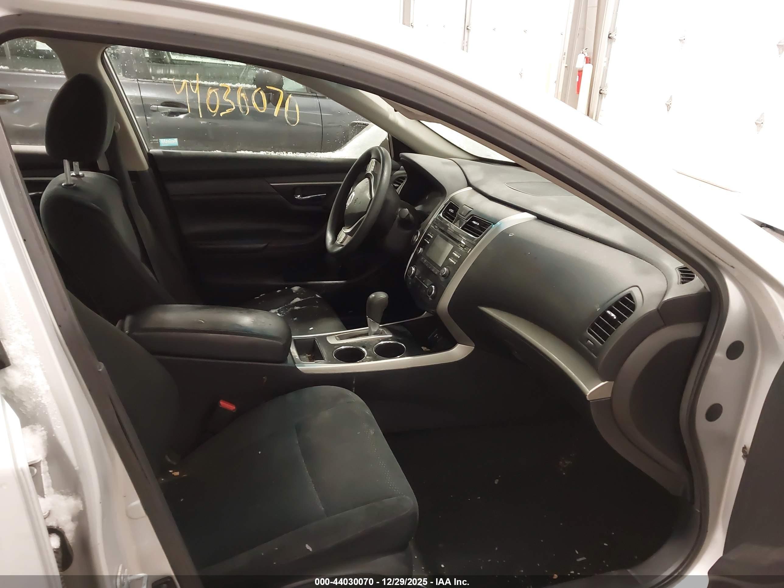 NISSAN ALTIMA image 5