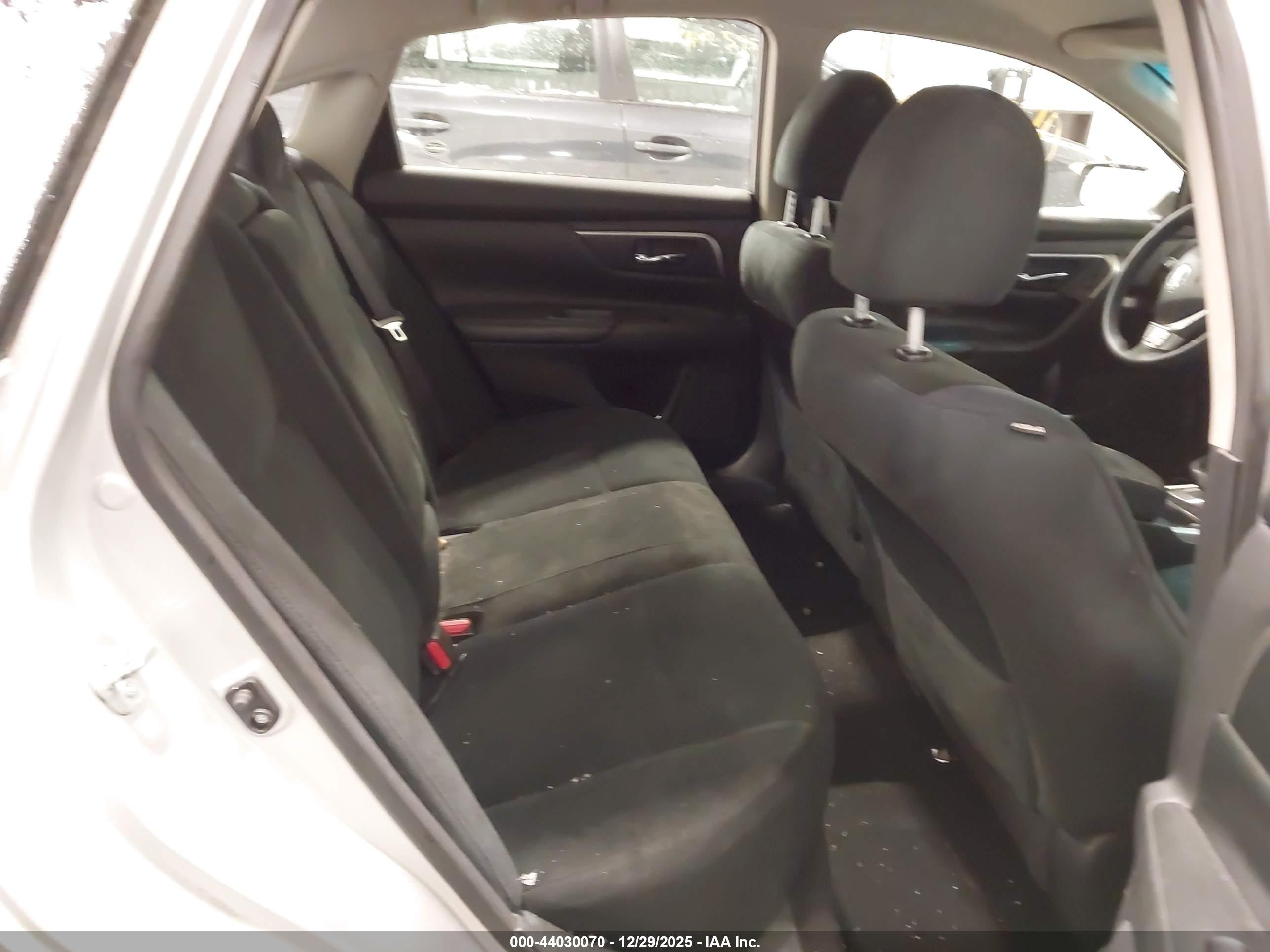 NISSAN ALTIMA image 8