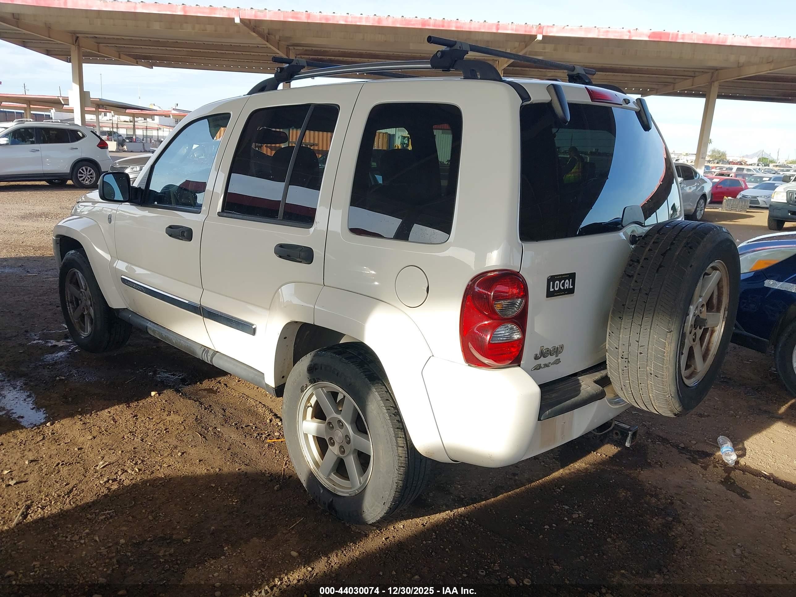 JEEP LIBERTY image 3