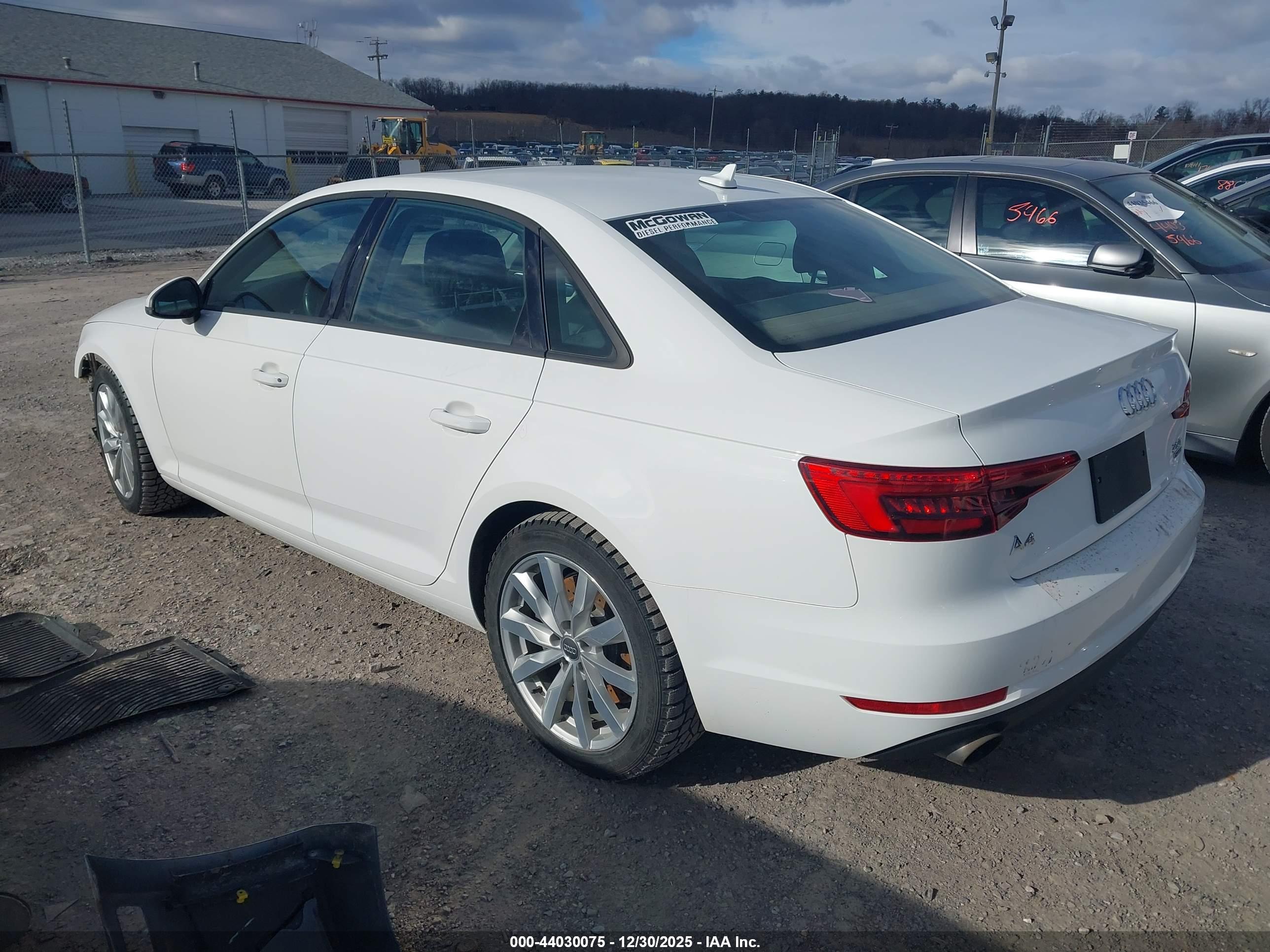 AUDI A4 image 3