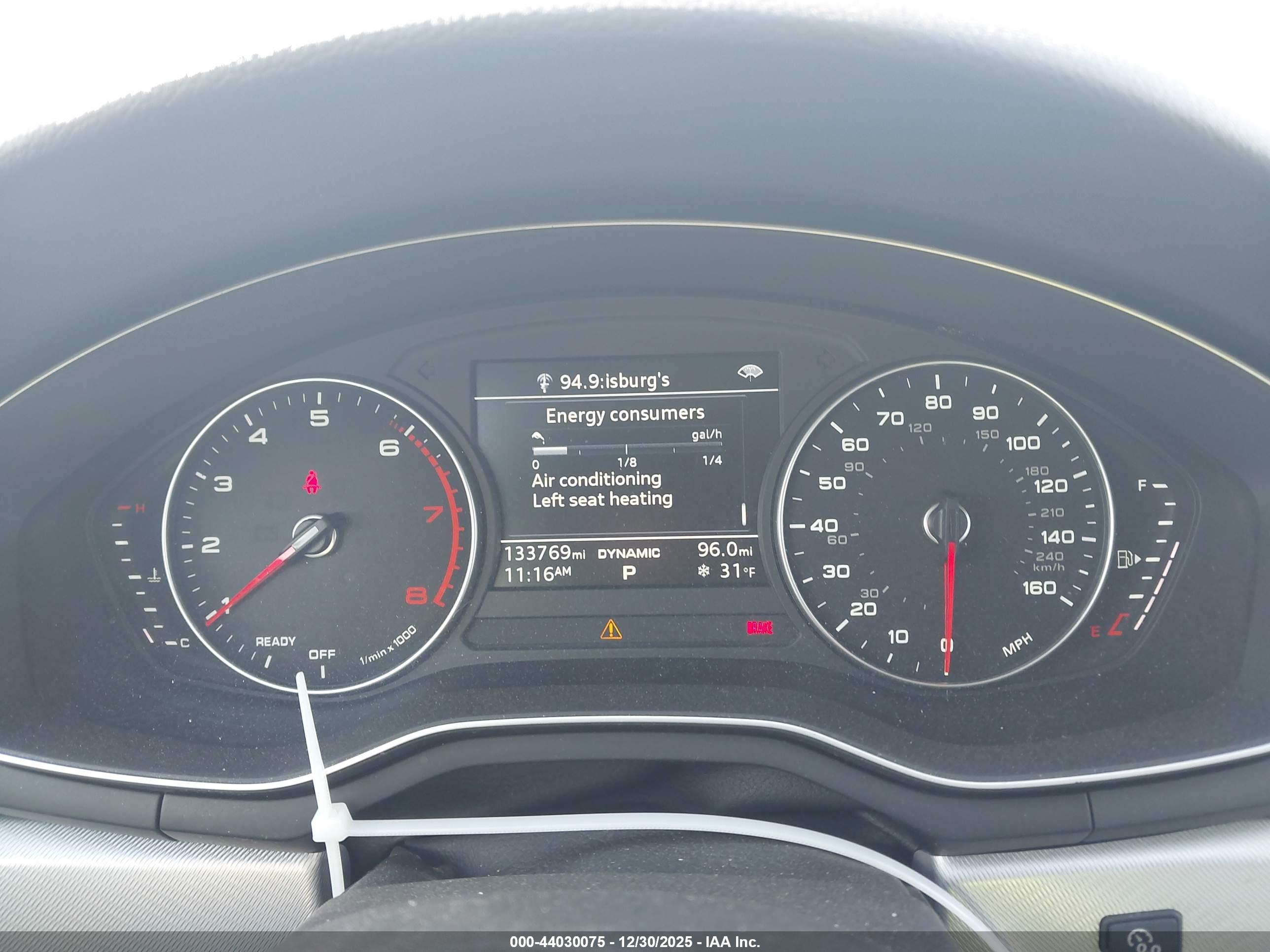 AUDI A4 image 7
