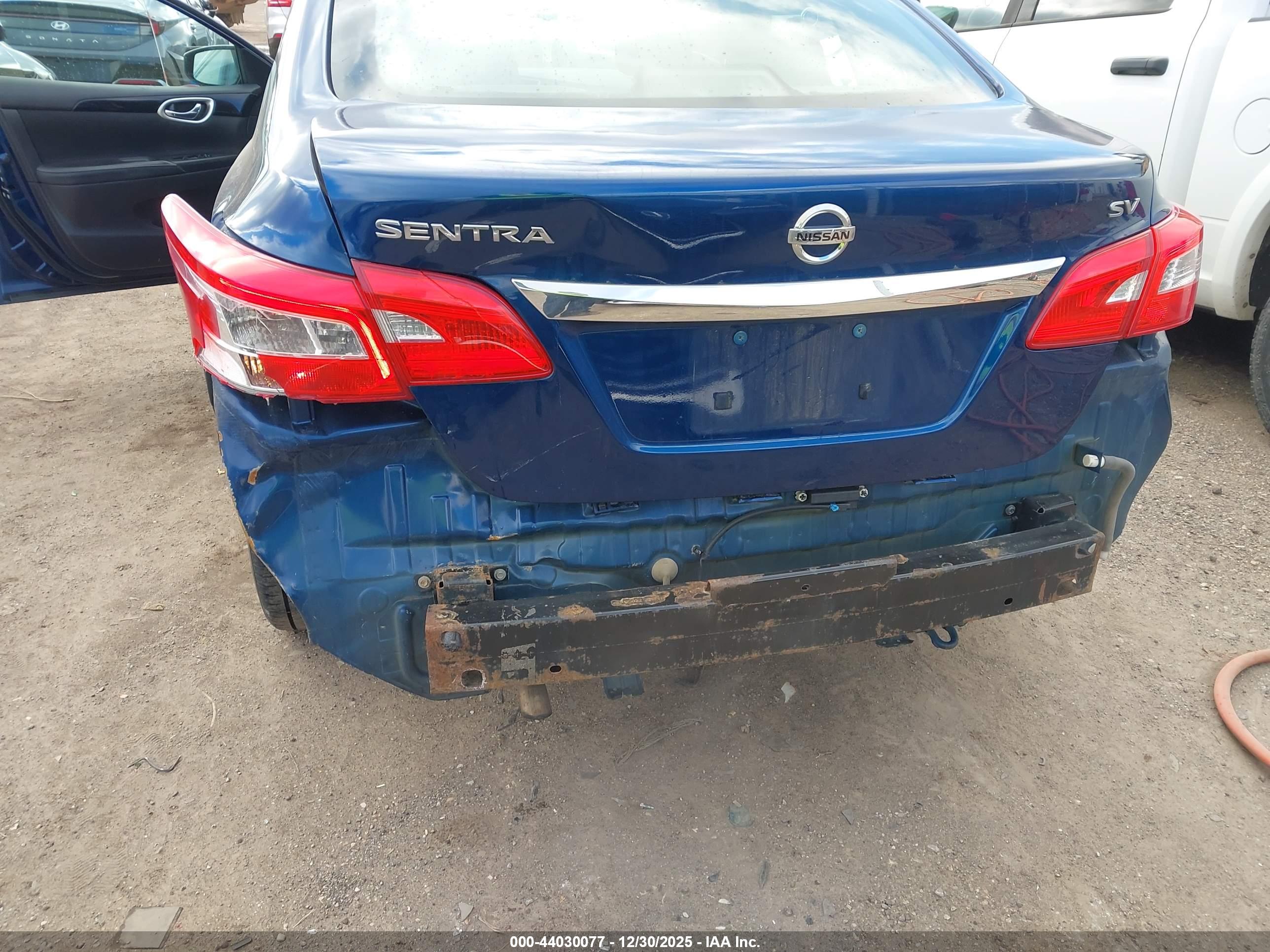 NISSAN SENTRA image 6