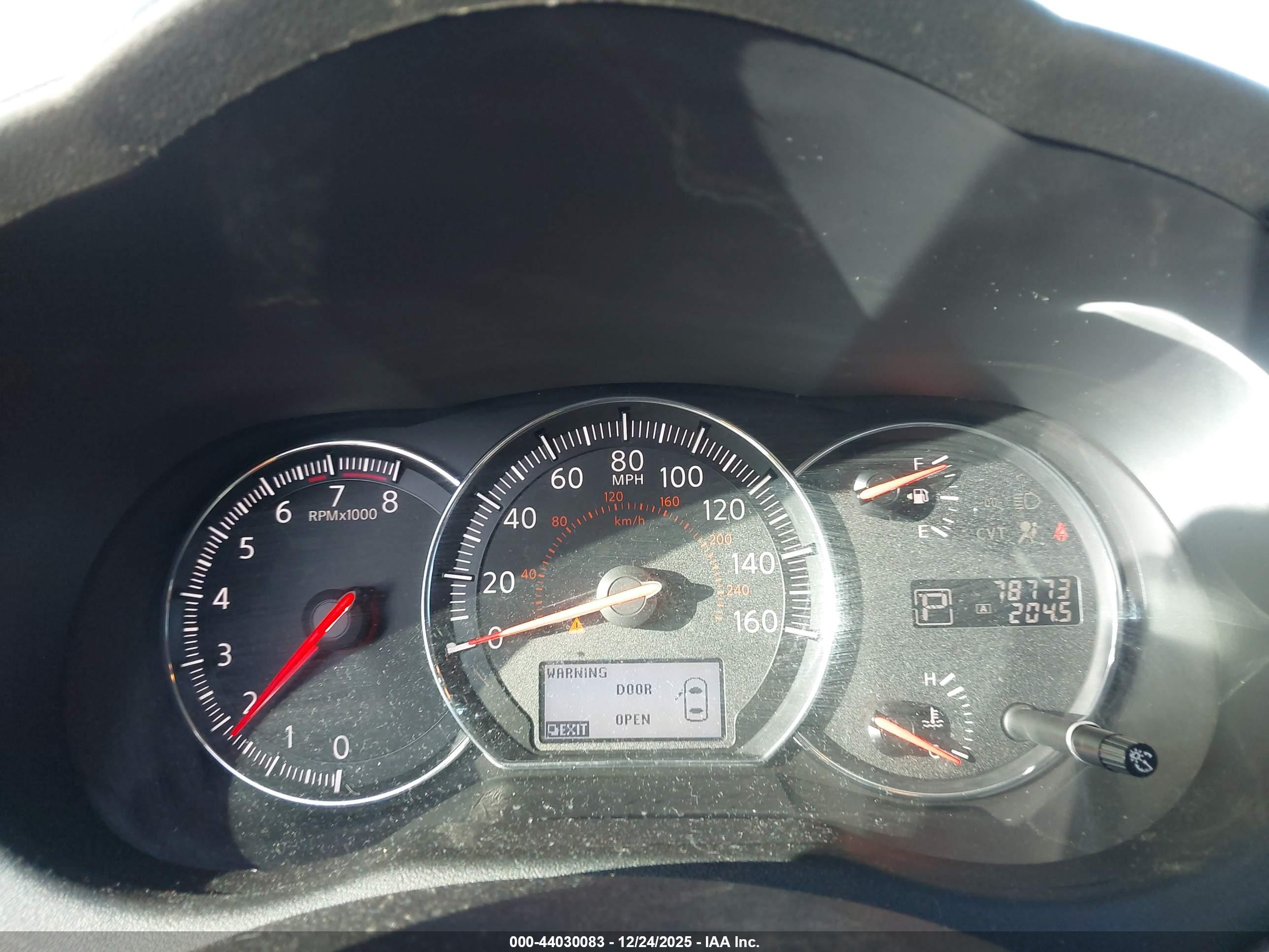 NISSAN MAXIMA image 7