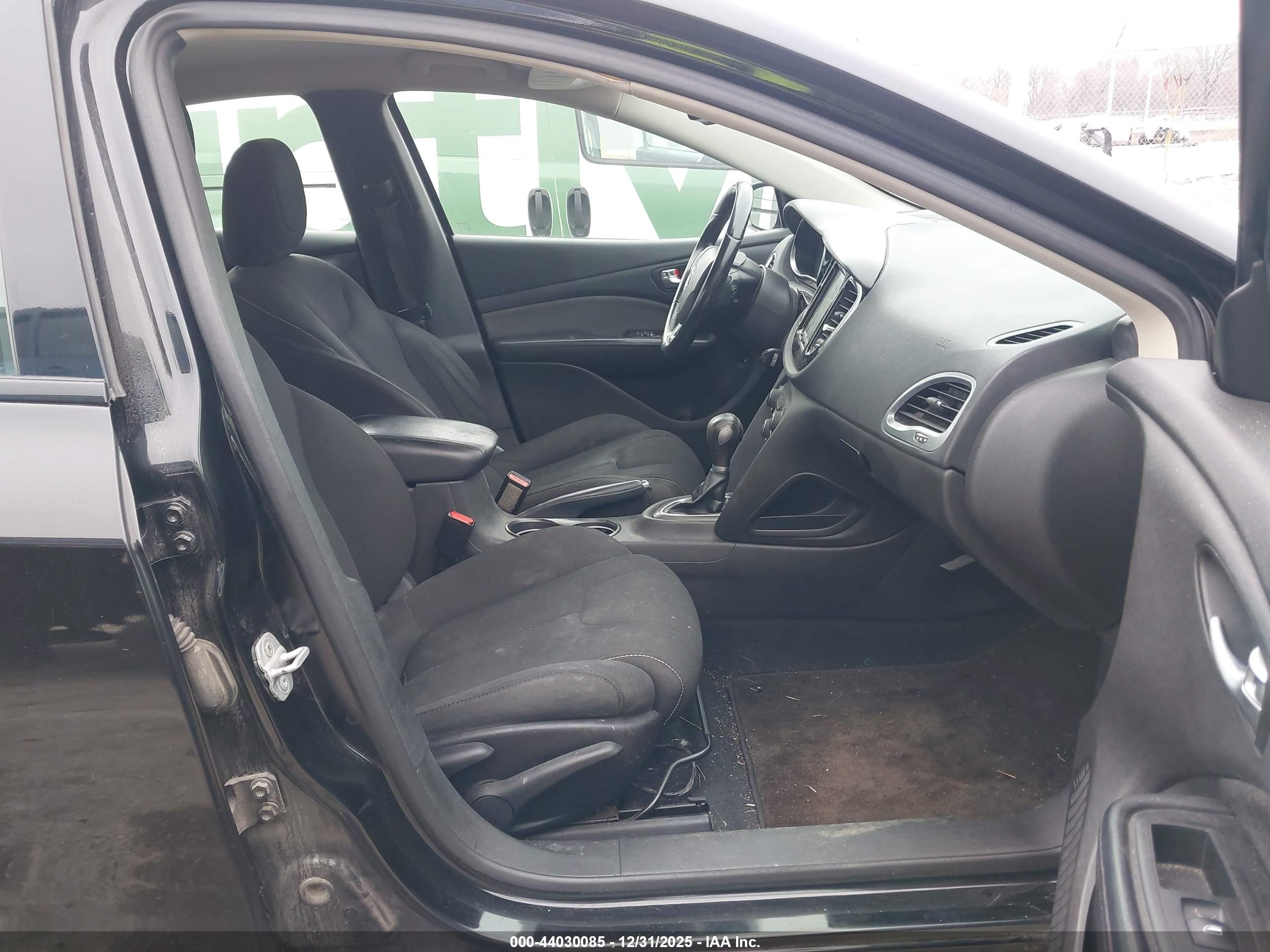 DODGE DART image 5