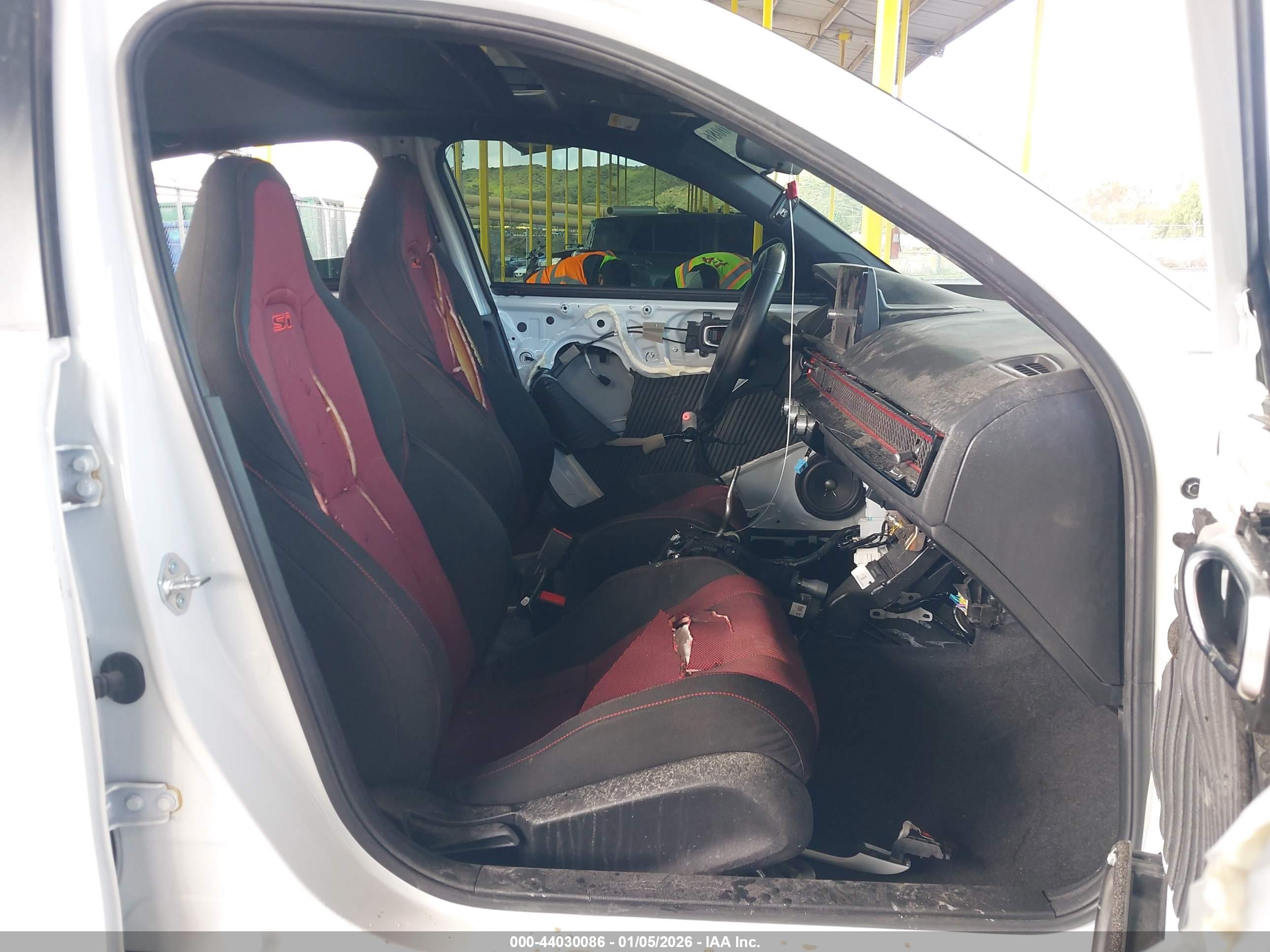 HONDA CIVIC image 5