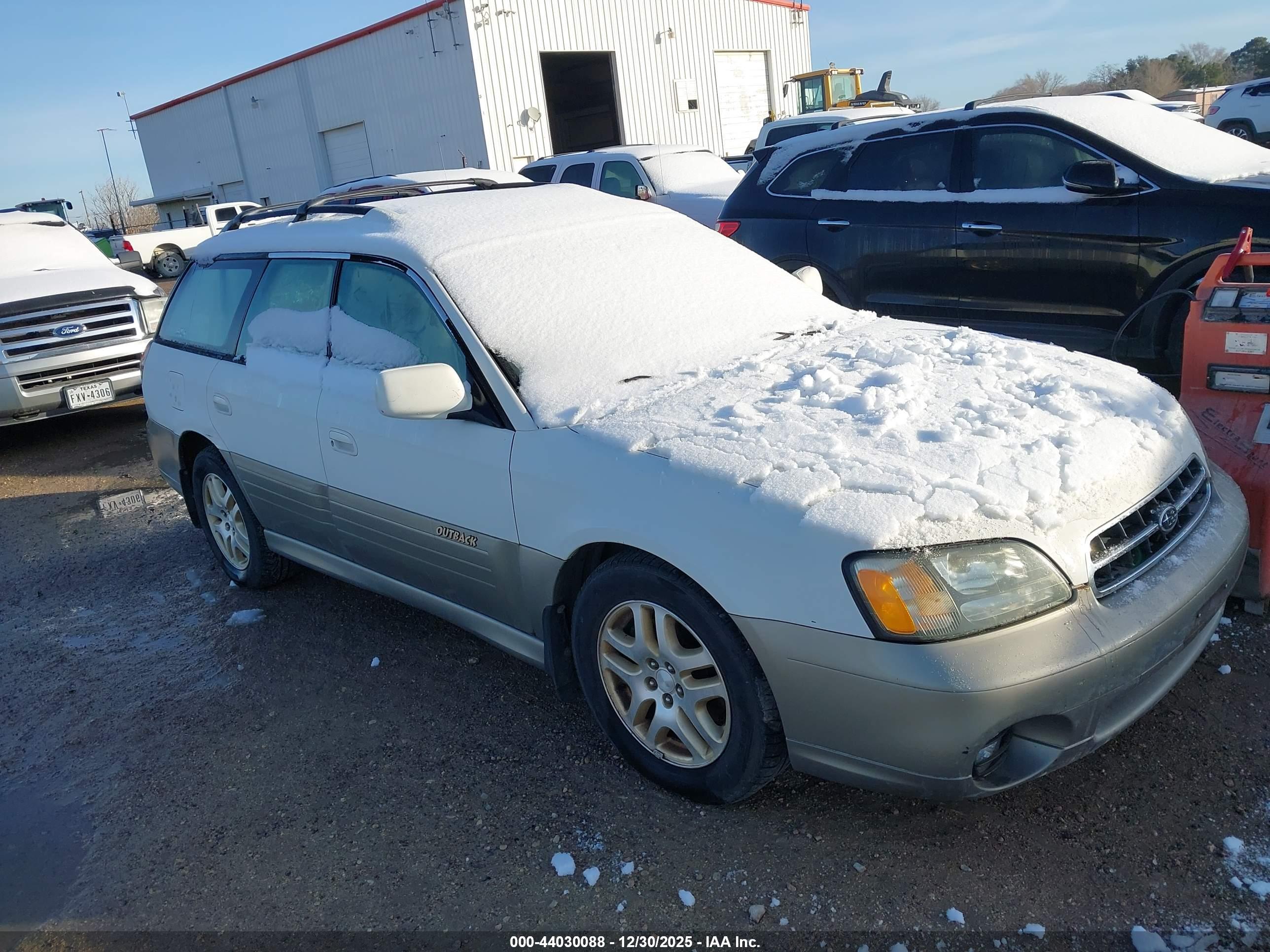 SUBARU OUTBACK image 6
