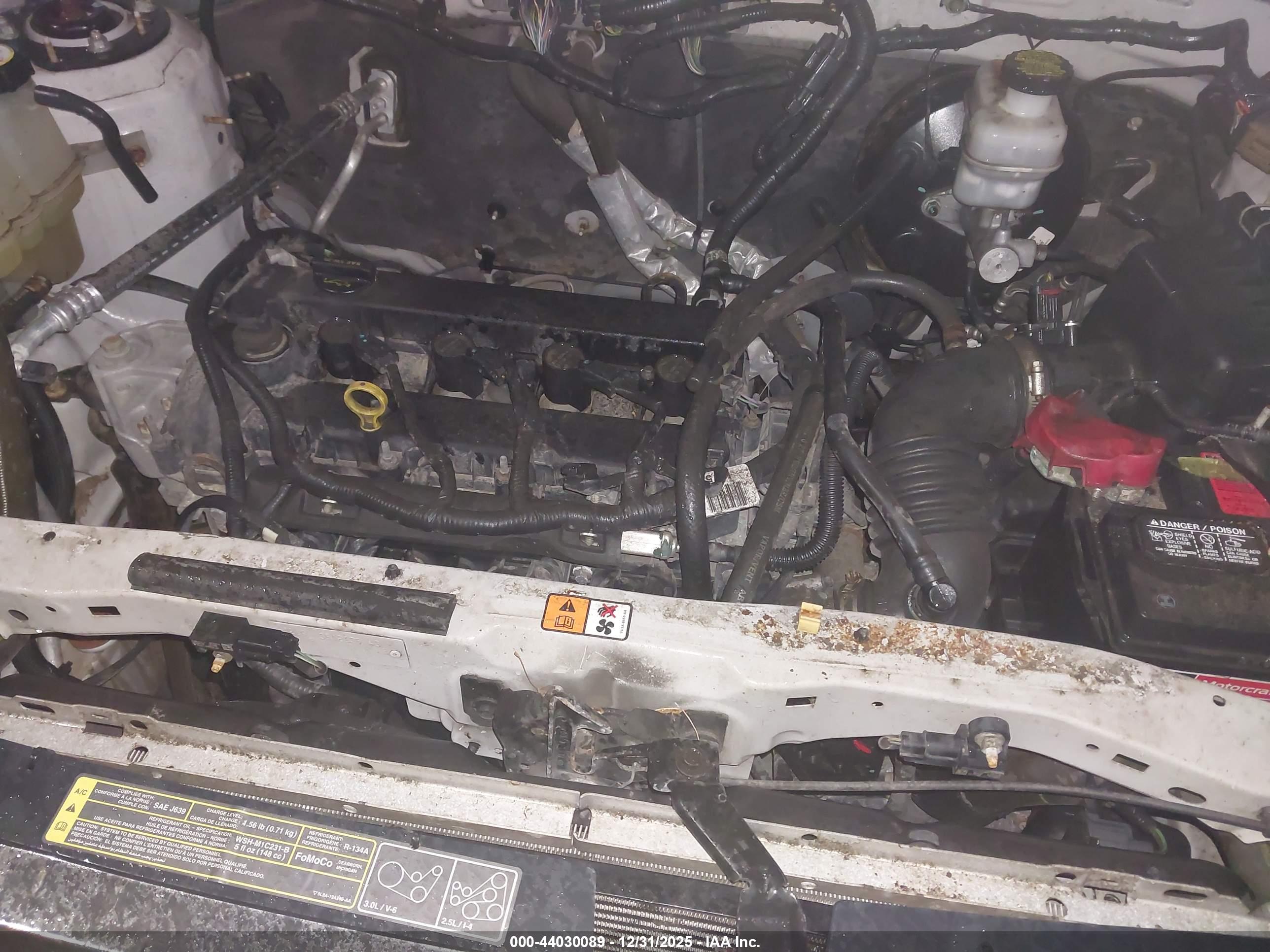 FORD ESCAPE image 10