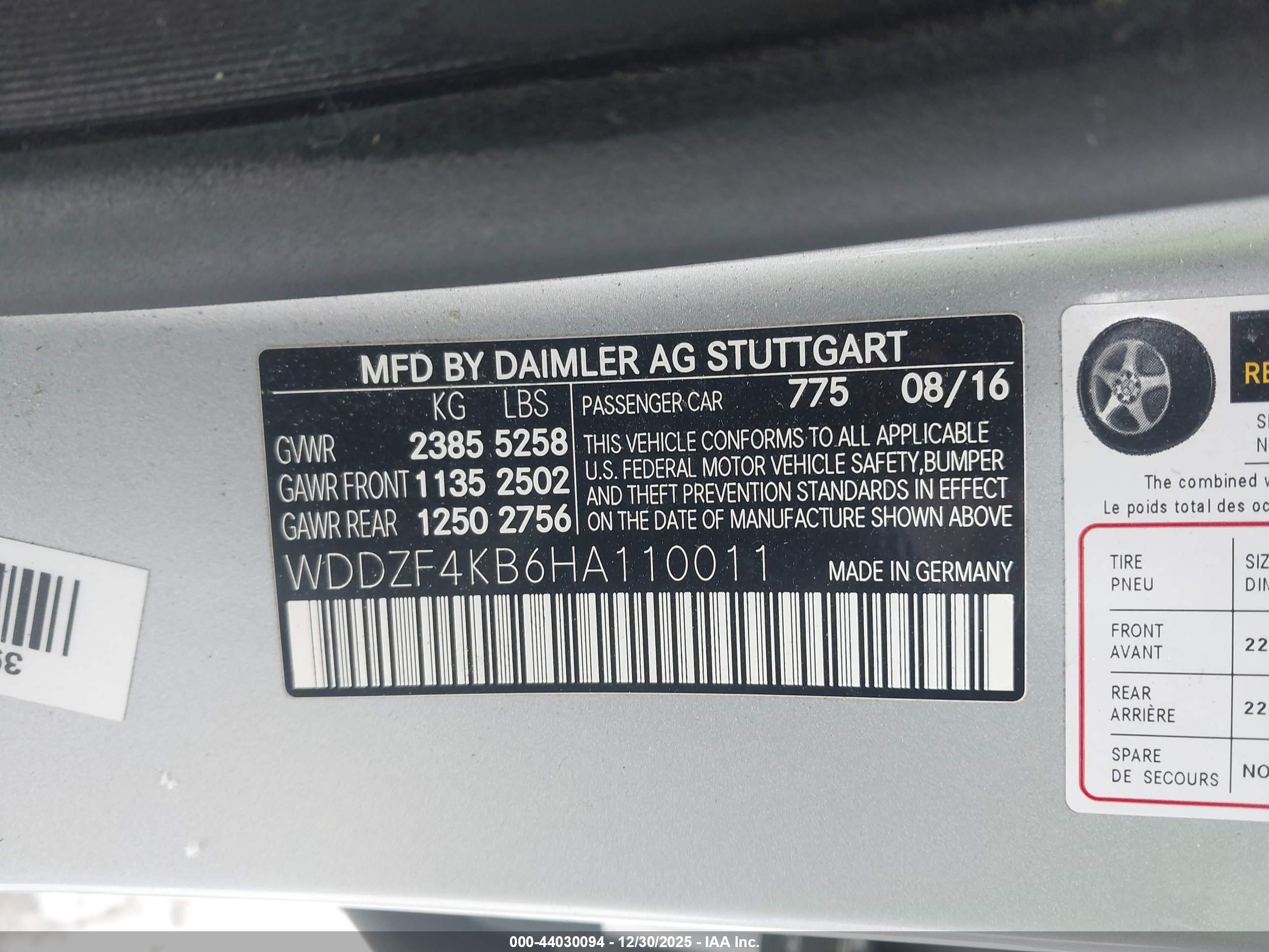 MERCEDES-BENZ E image 9