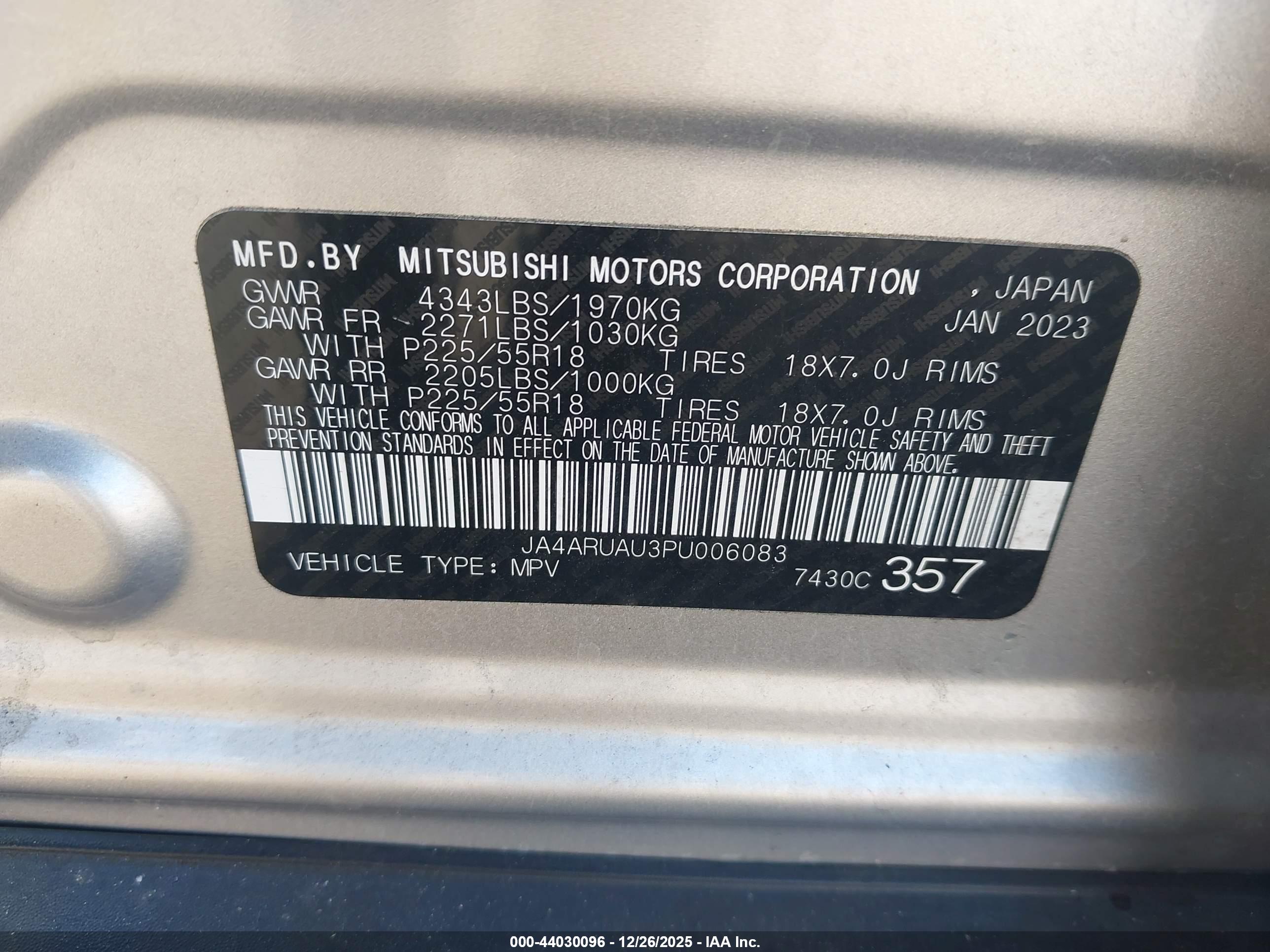 MITSUBISHI OUTLANDER image 9