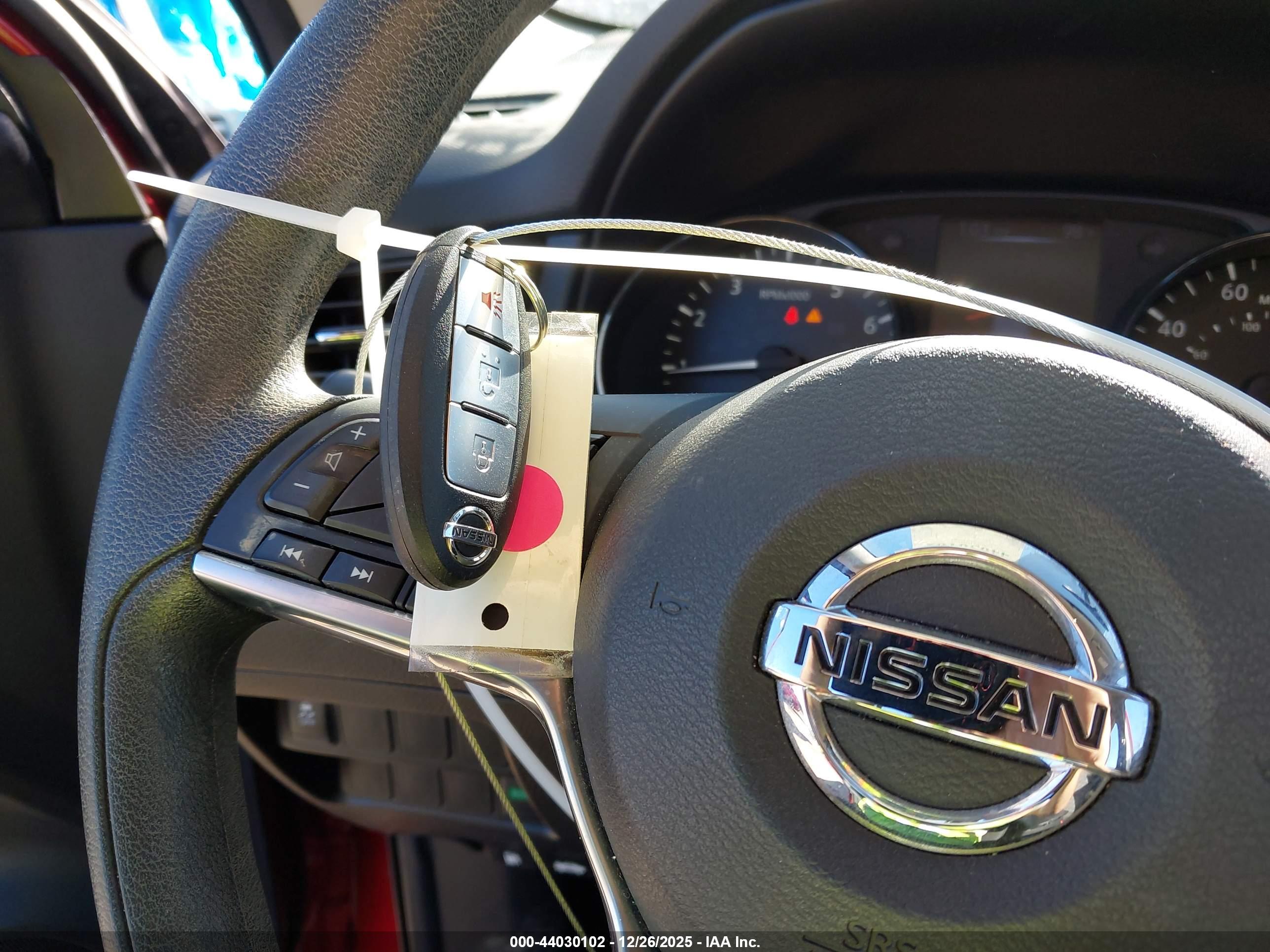 NISSAN ROGUE image 11