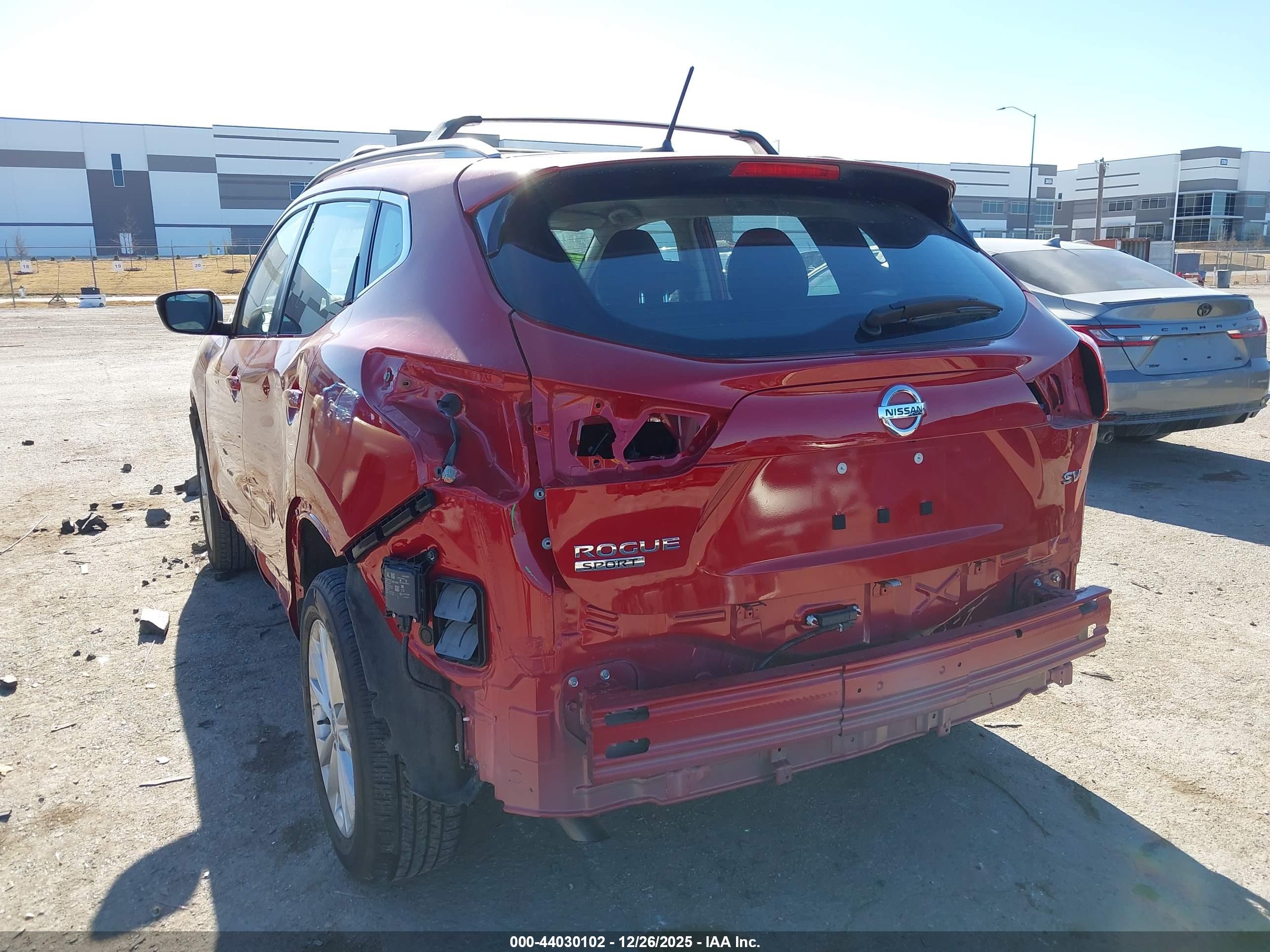 NISSAN ROGUE image 3