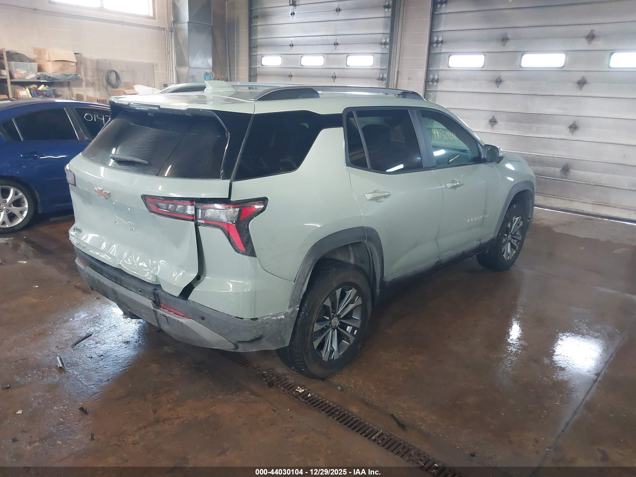 CHEVROLET EQUINOX image 4