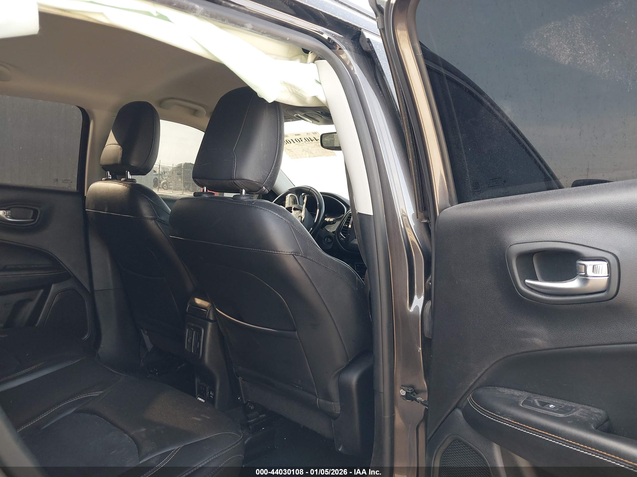JEEP COMPASS image 8