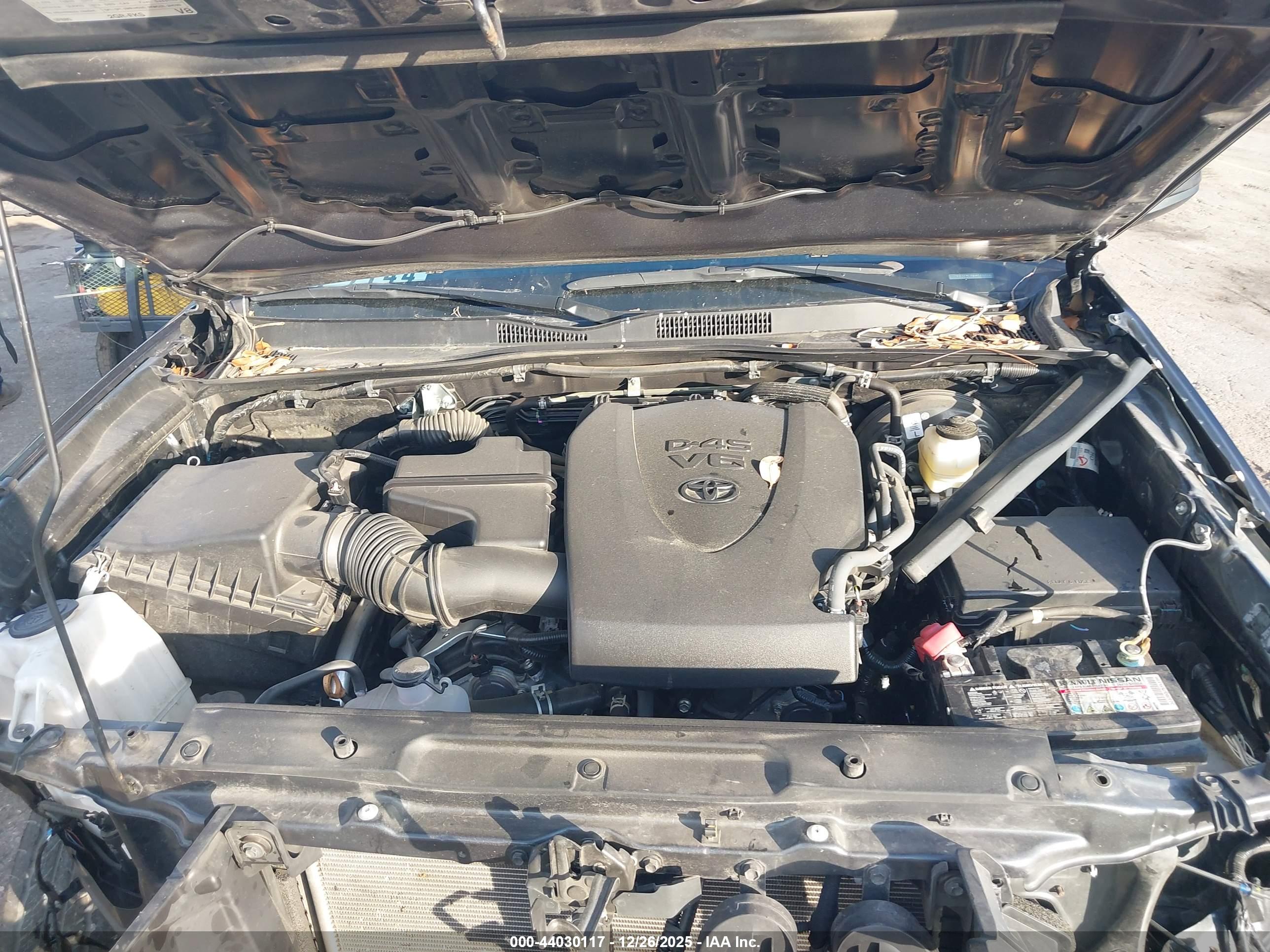 TOYOTA TACOMA image 10