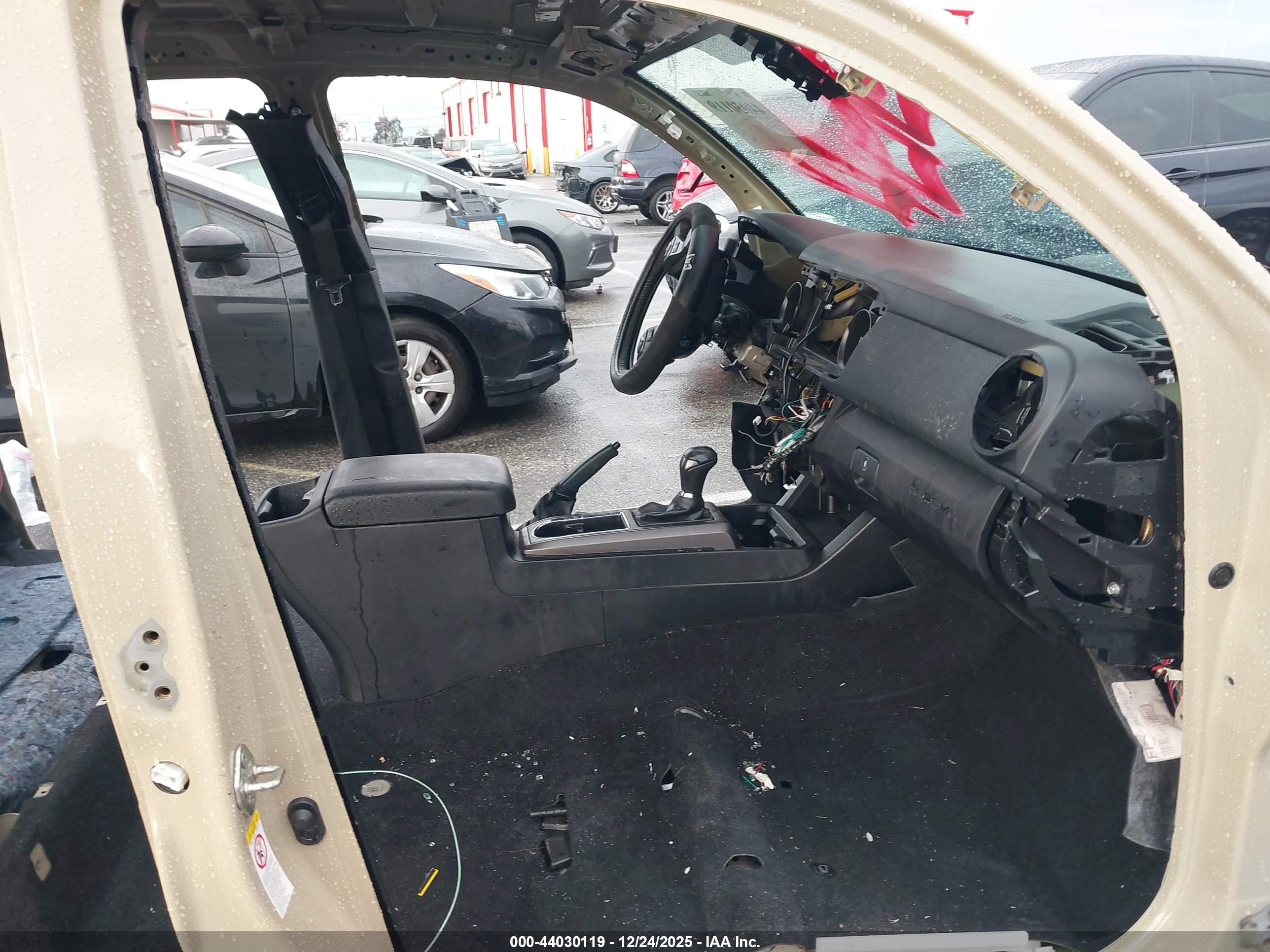 TOYOTA TACOMA image 5