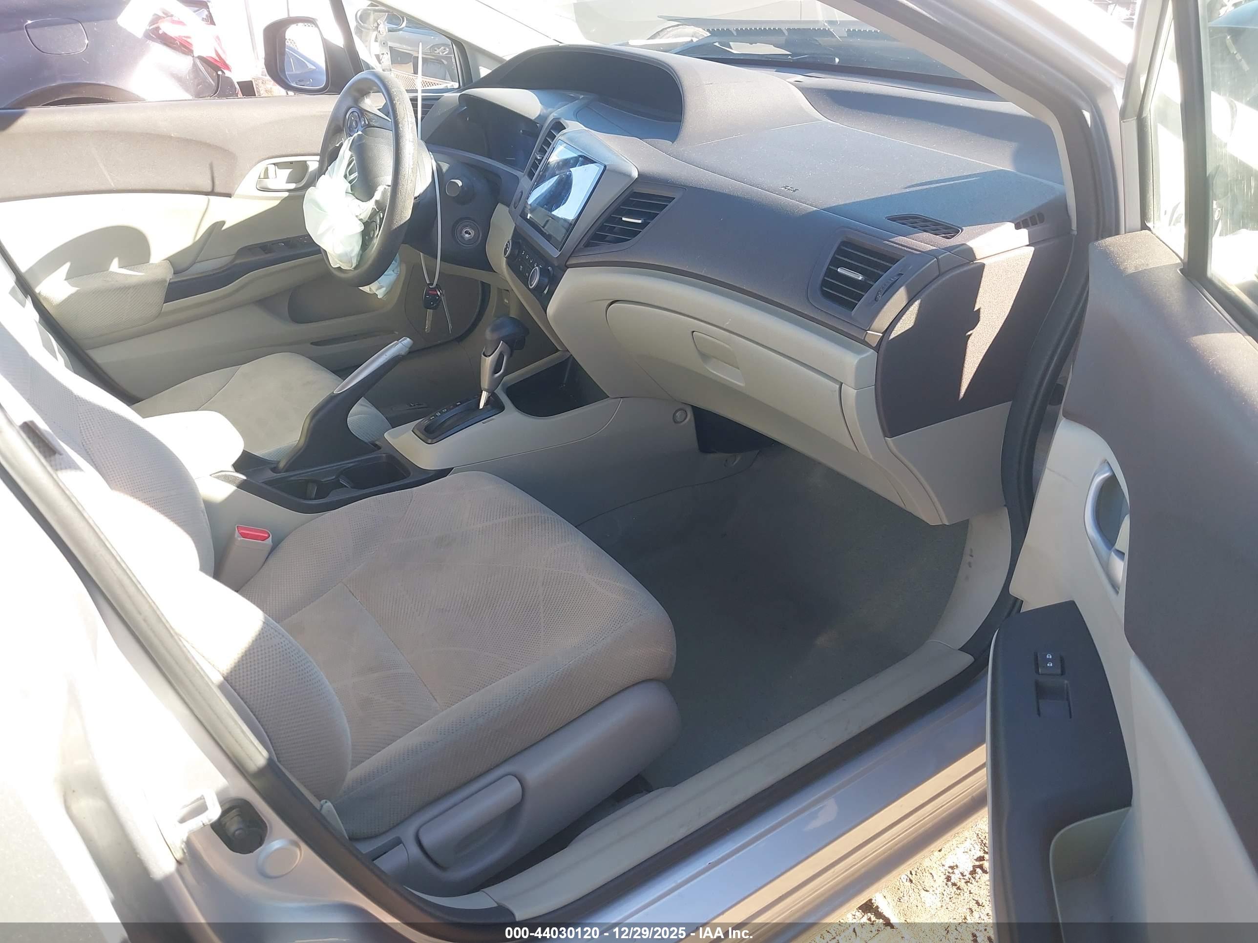 HONDA CIVIC image 5