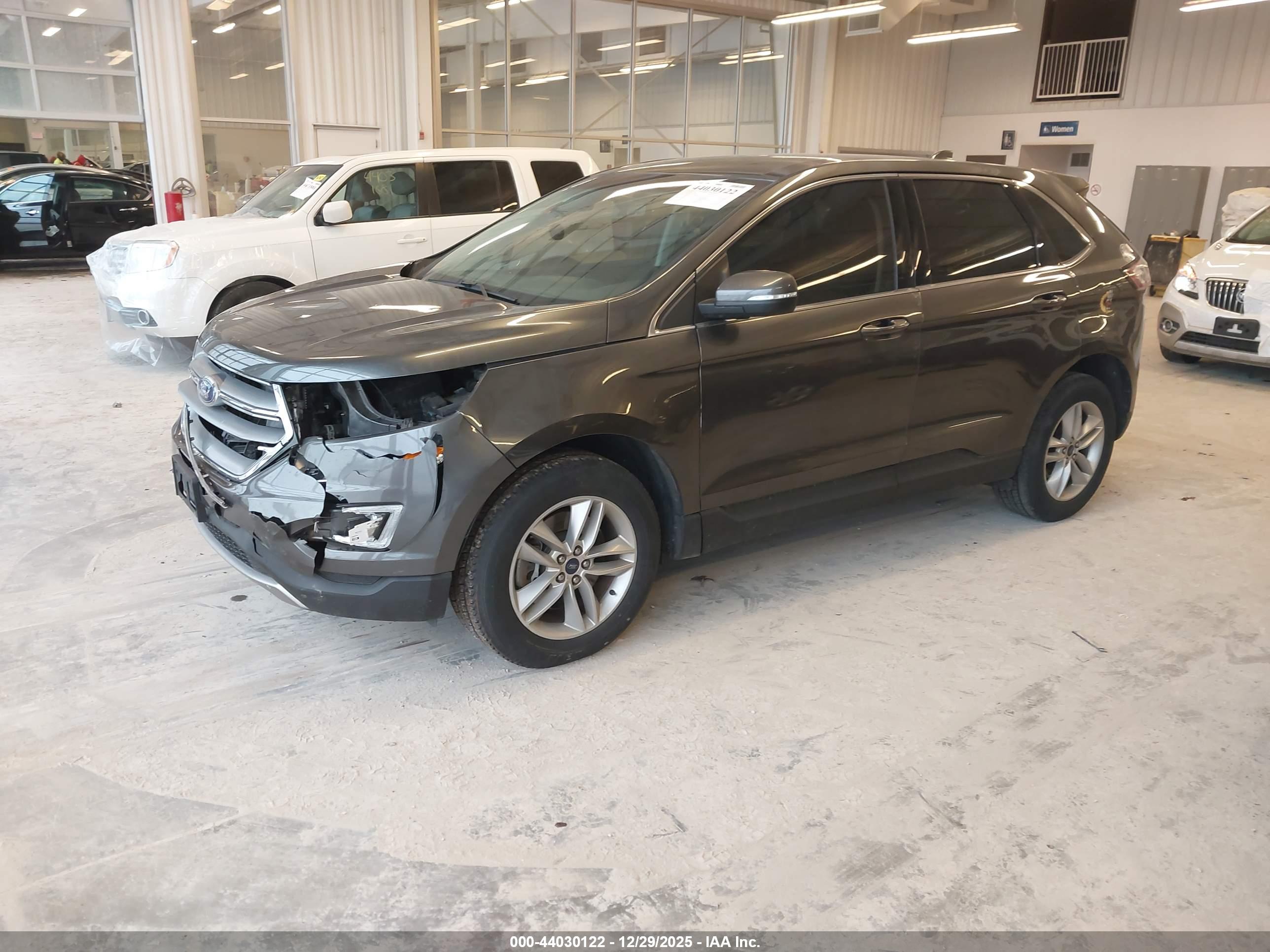 FORD EDGE image 2