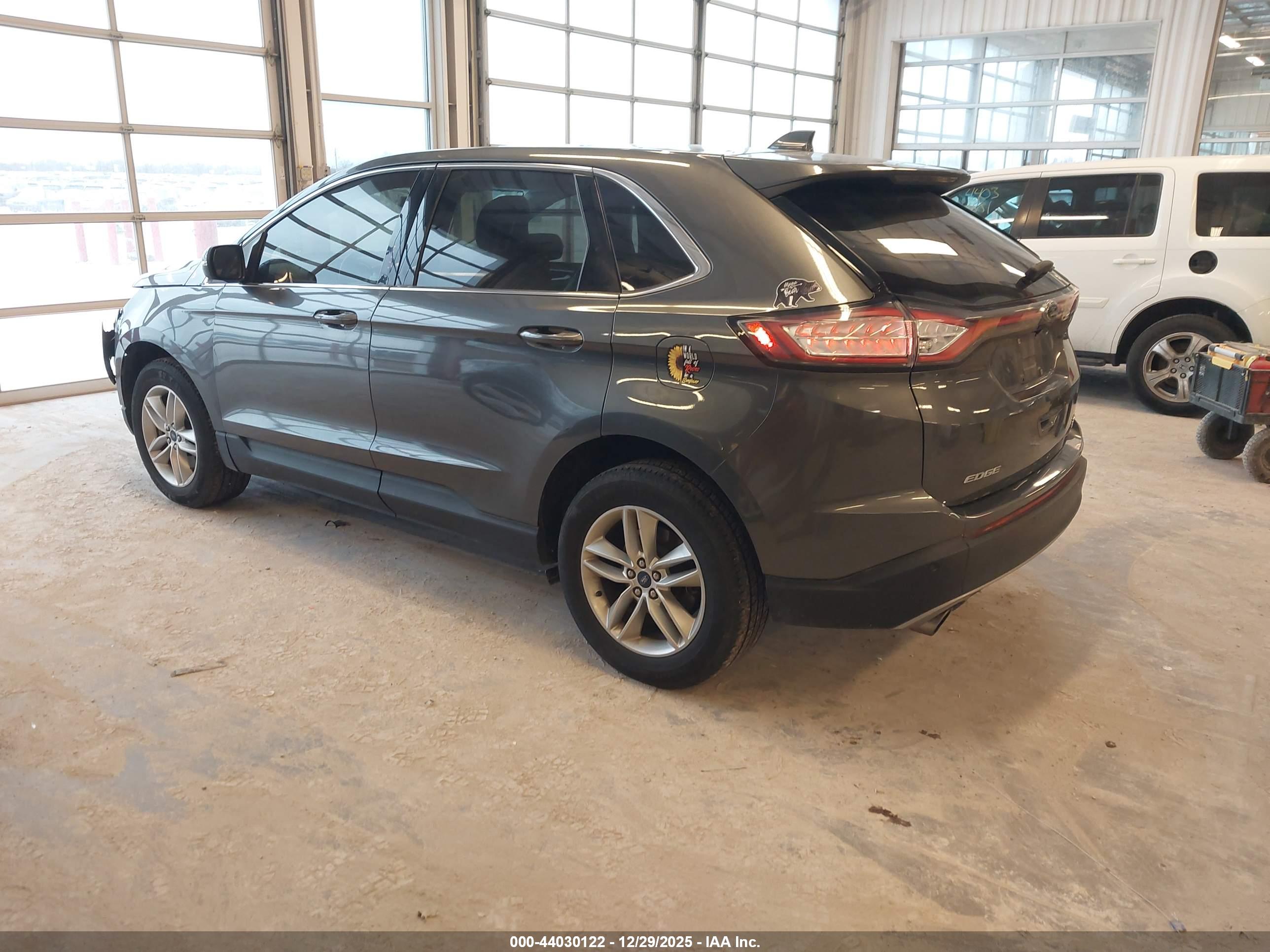 FORD EDGE image 3