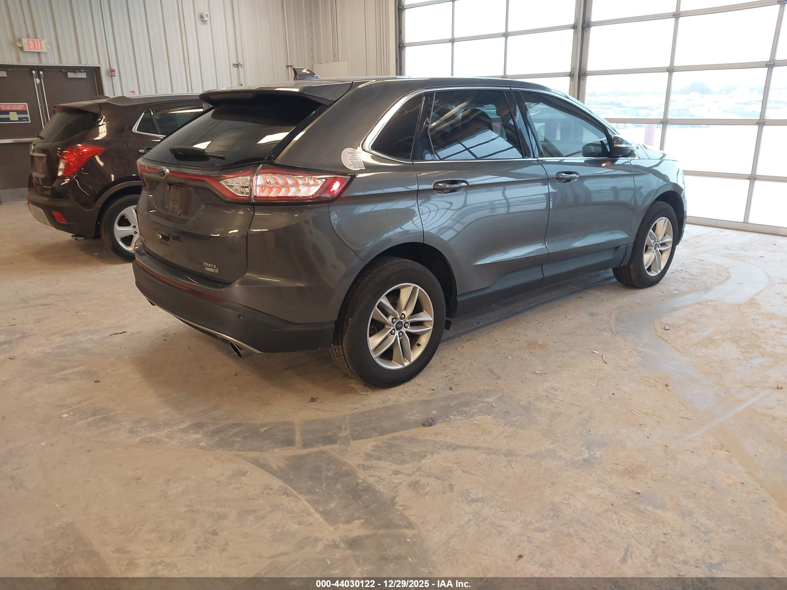 FORD EDGE image 4