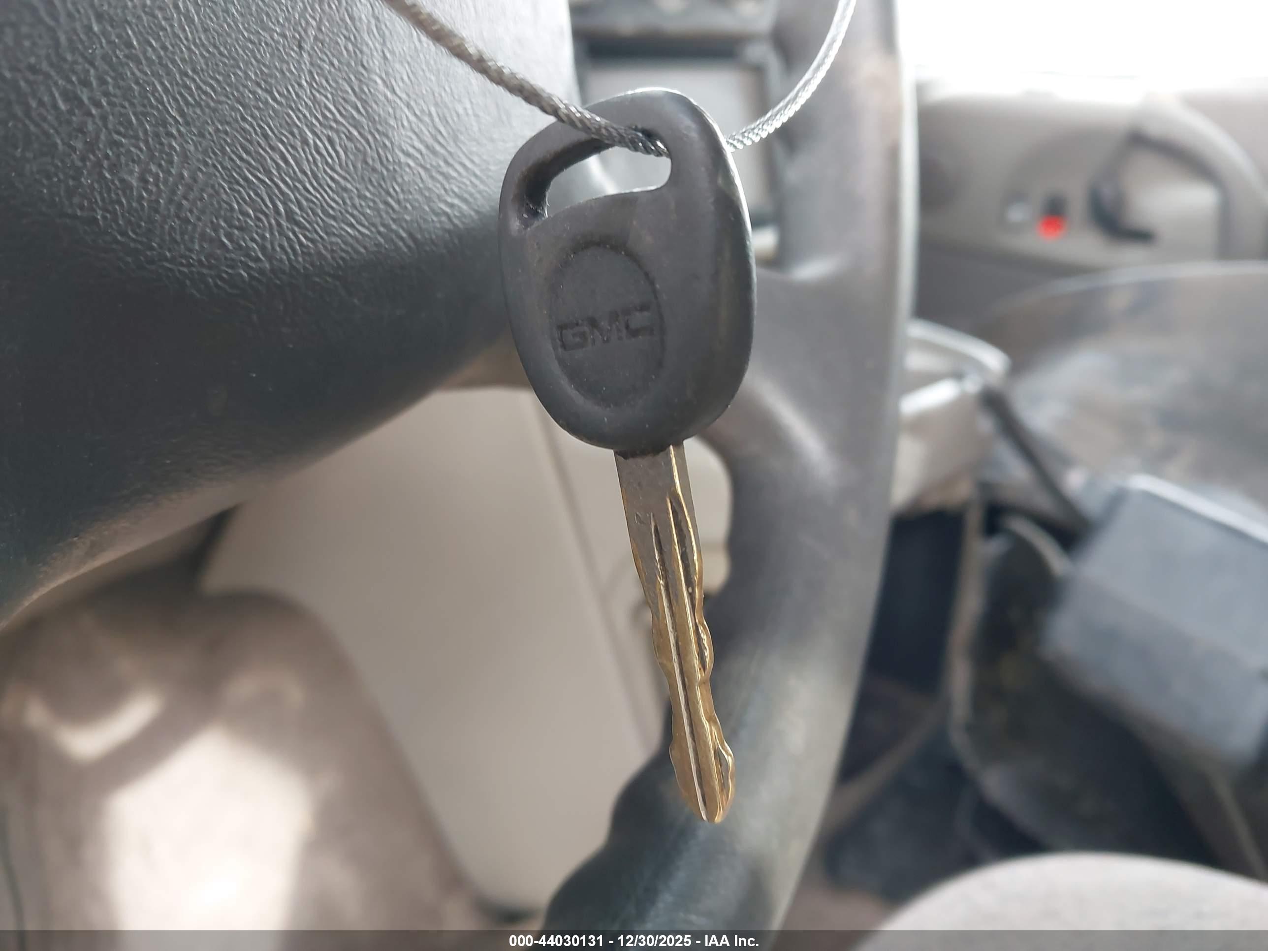 GMC SAFARI image 11