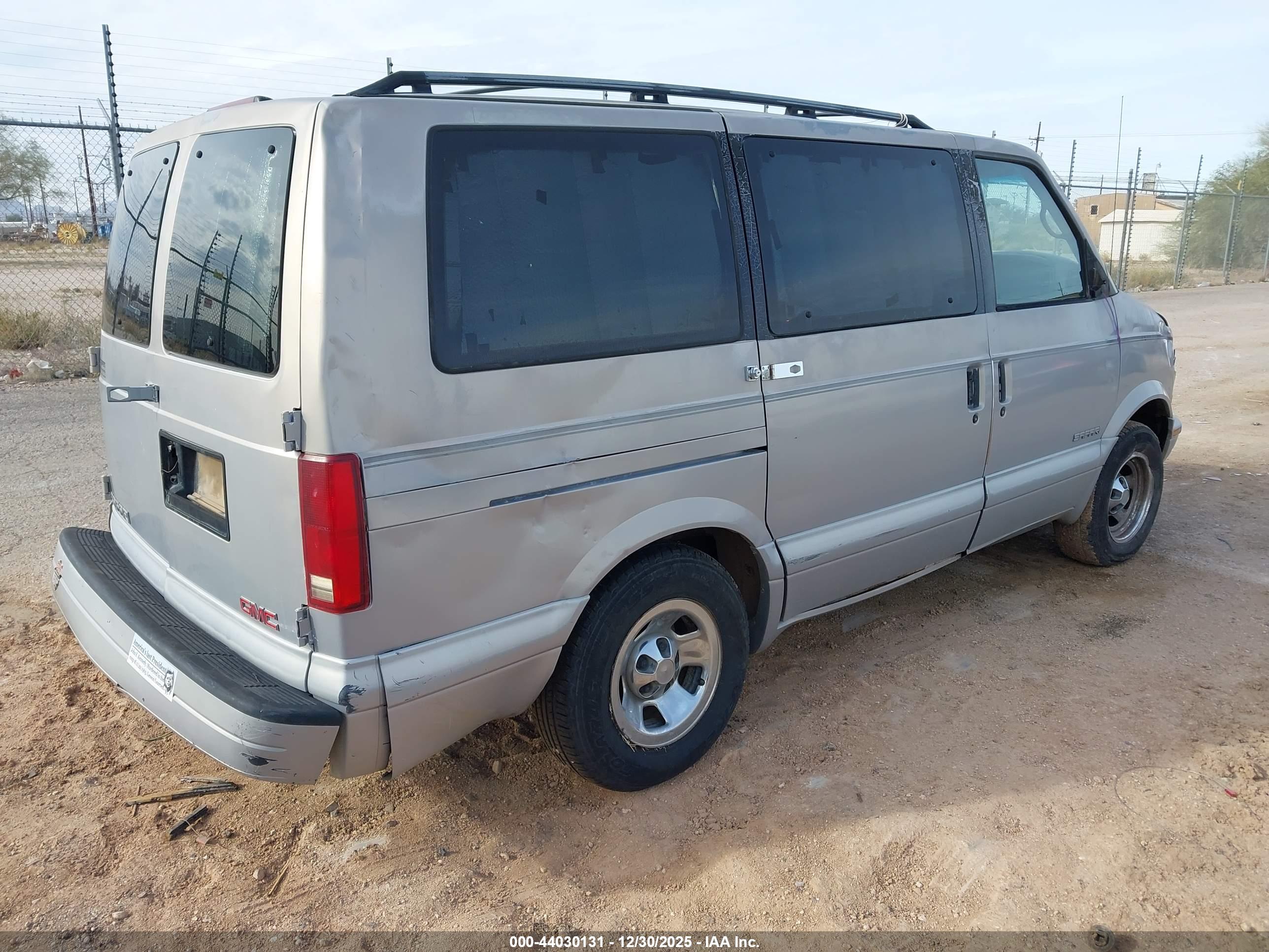 GMC SAFARI image 4